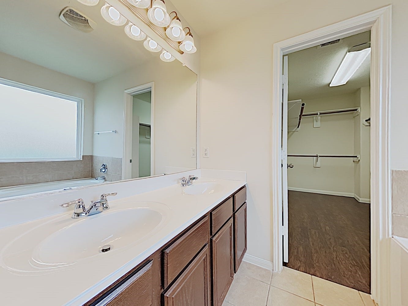 910 Doubletree Glen Drive, Houston, TX 77073 910 Doubletree Glen Drive, Houston, TX 77073