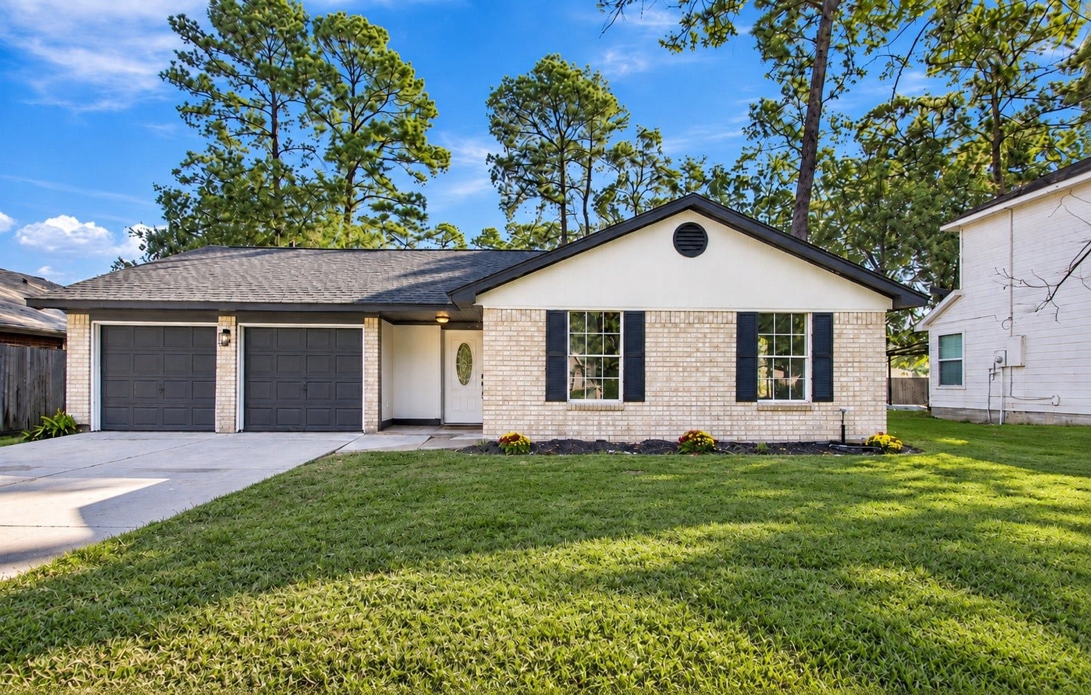 16714 Camber Court, Crosby, TX 77523 Located on a Cul - De - Sac!!!