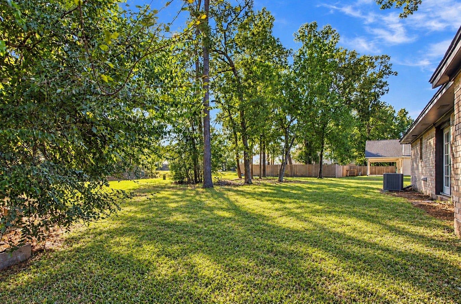 16714 Camber Court, Crosby, TX 77523 NO BACK NEIGHBORS!