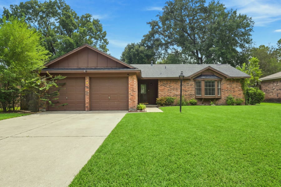 Property photo for 3906 Wintergreen Drive, Humble, TX