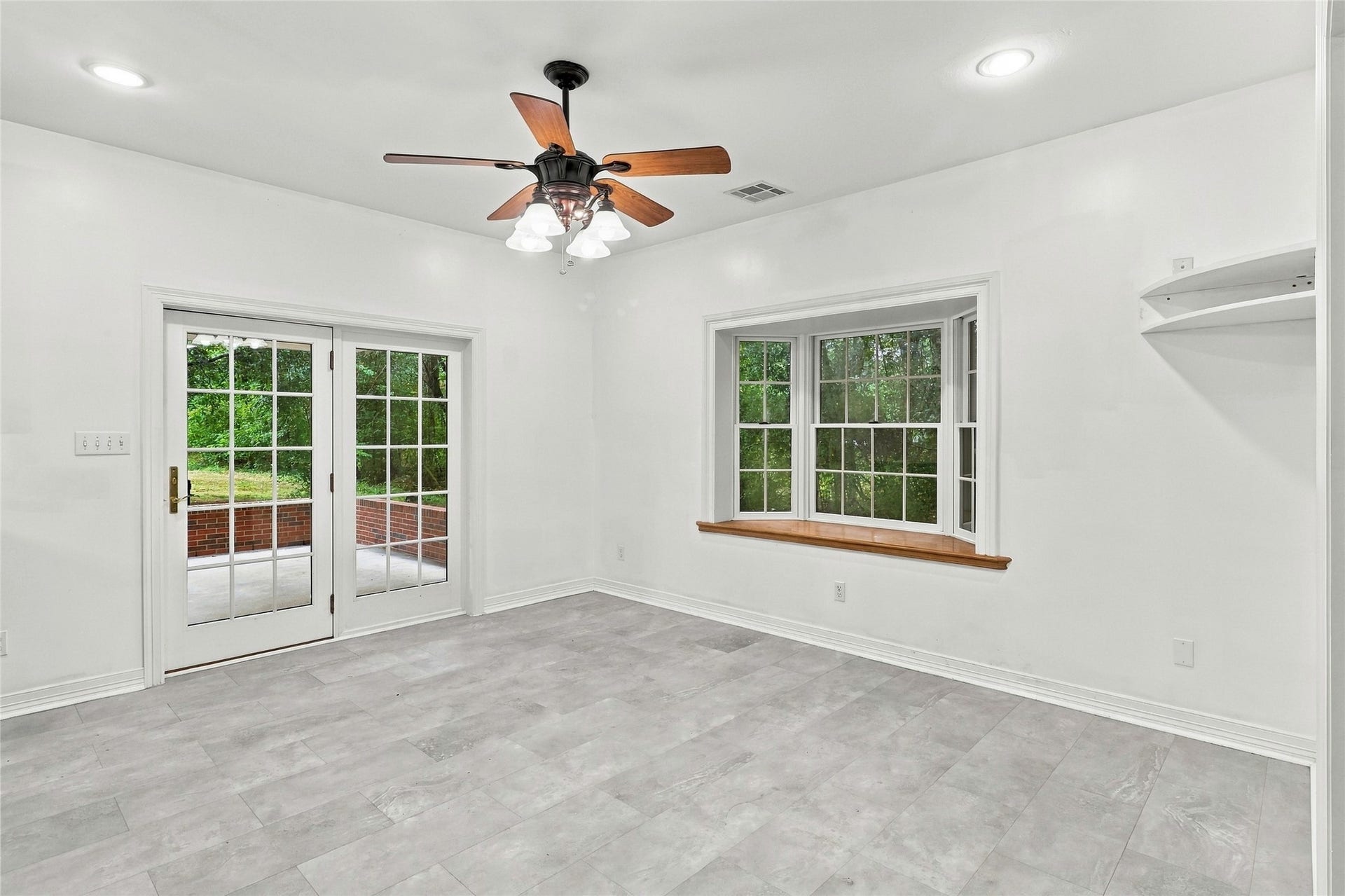 8714 Holly Hills Drive, Tomball, TX 77375 8714 Holly Hills Drive, Tomball, TX 77375