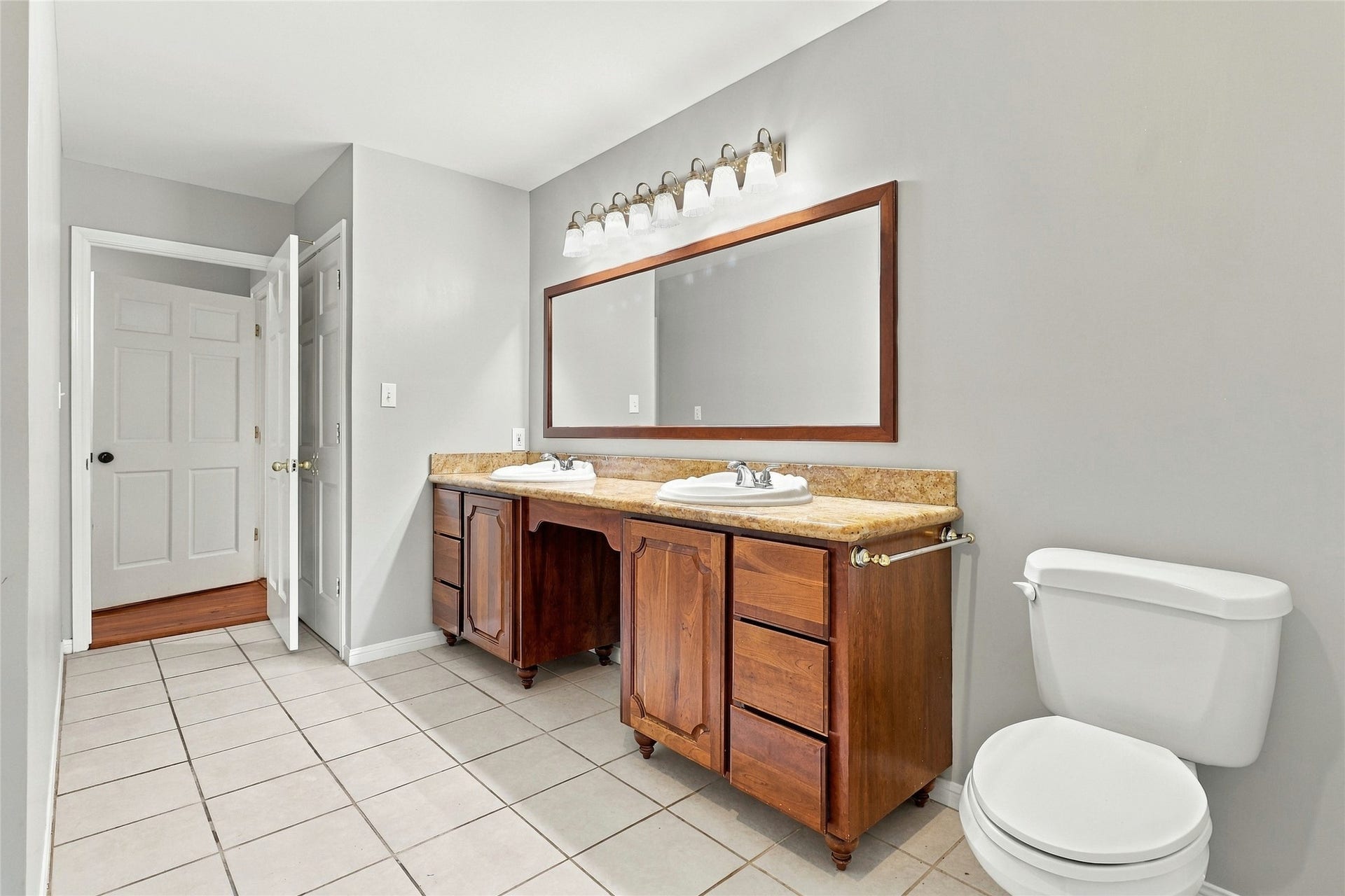 8714 Holly Hills Drive, Tomball, TX 77375 8714 Holly Hills Drive, Tomball, TX 77375