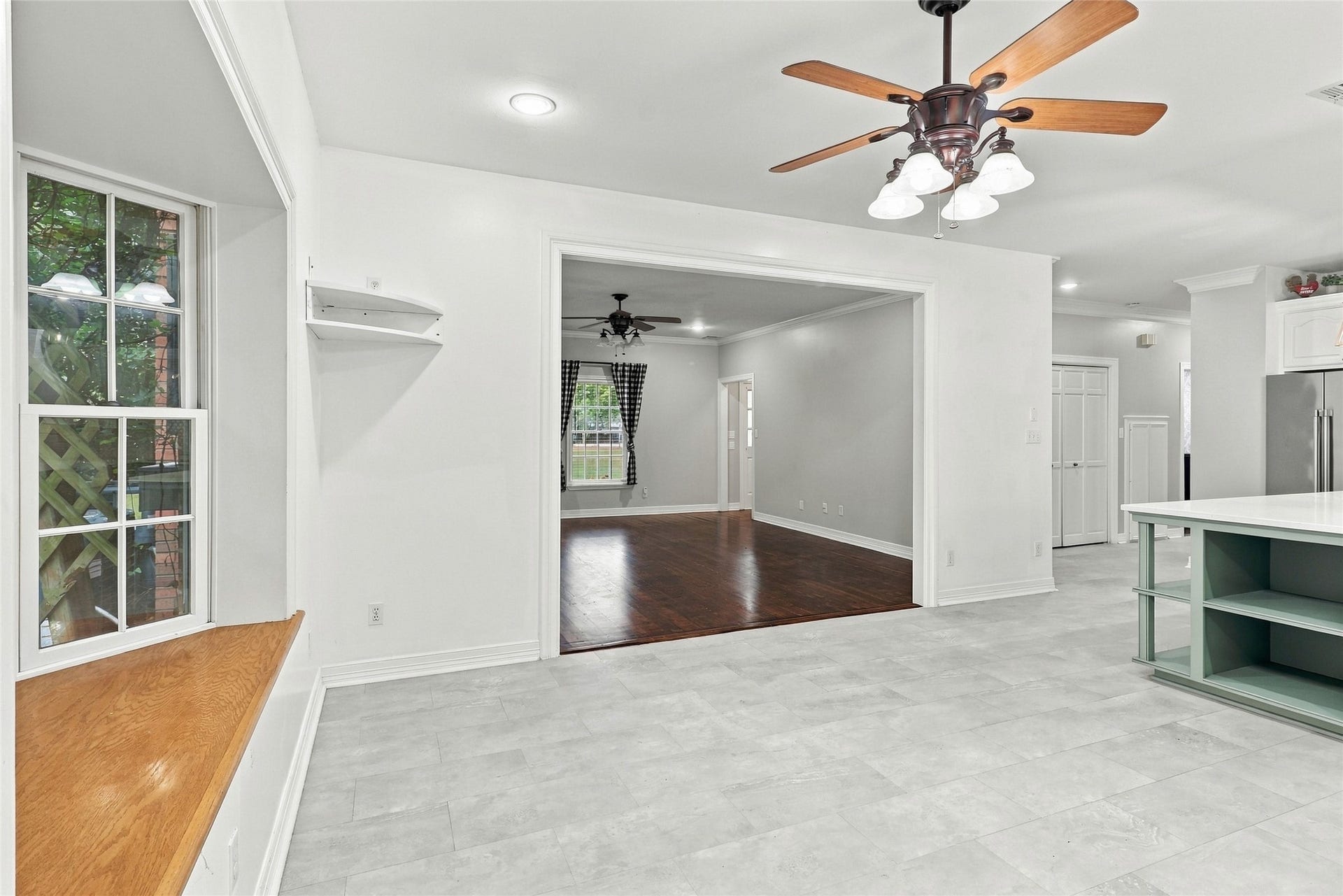 8714 Holly Hills Drive, Tomball, TX 77375 8714 Holly Hills Drive, Tomball, TX 77375