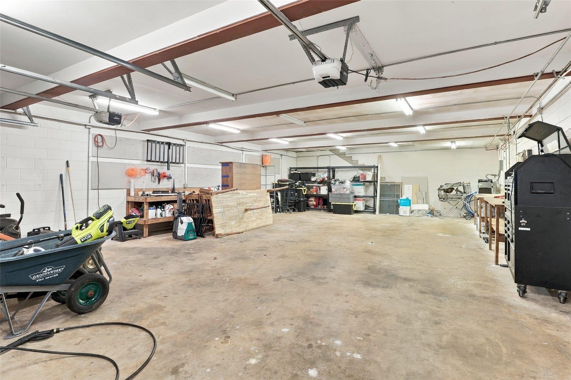 8714 Holly Hills Drive, Tomball, TX 77375 8714 Holly Hills Drive, Tomball, TX 77375