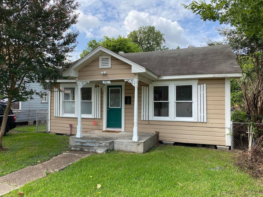 Property photo for 921 Booth Street, Houston, TX
