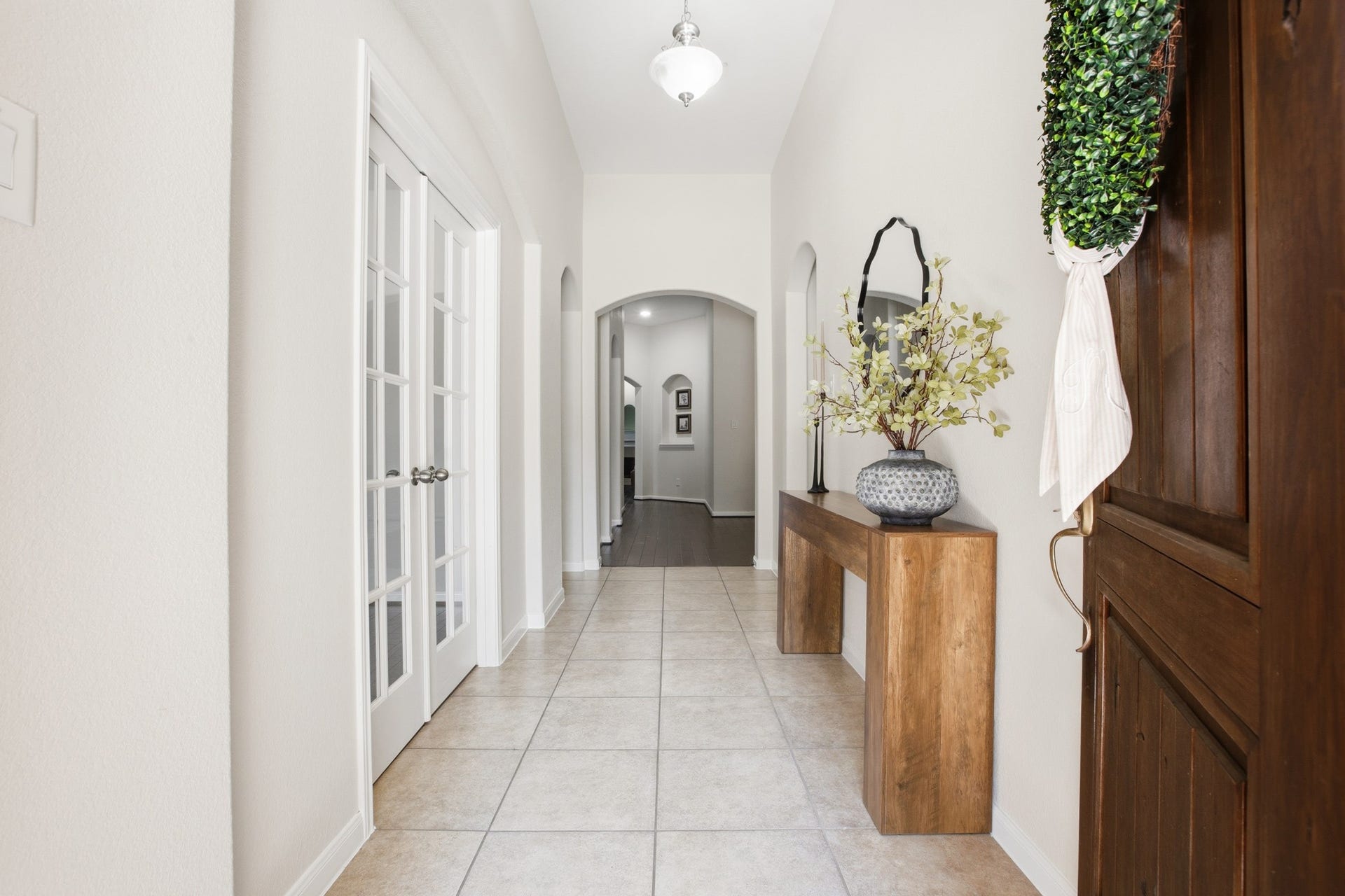 9731 Carina Forest Court, Humble, TX 77396 Welcome in!
