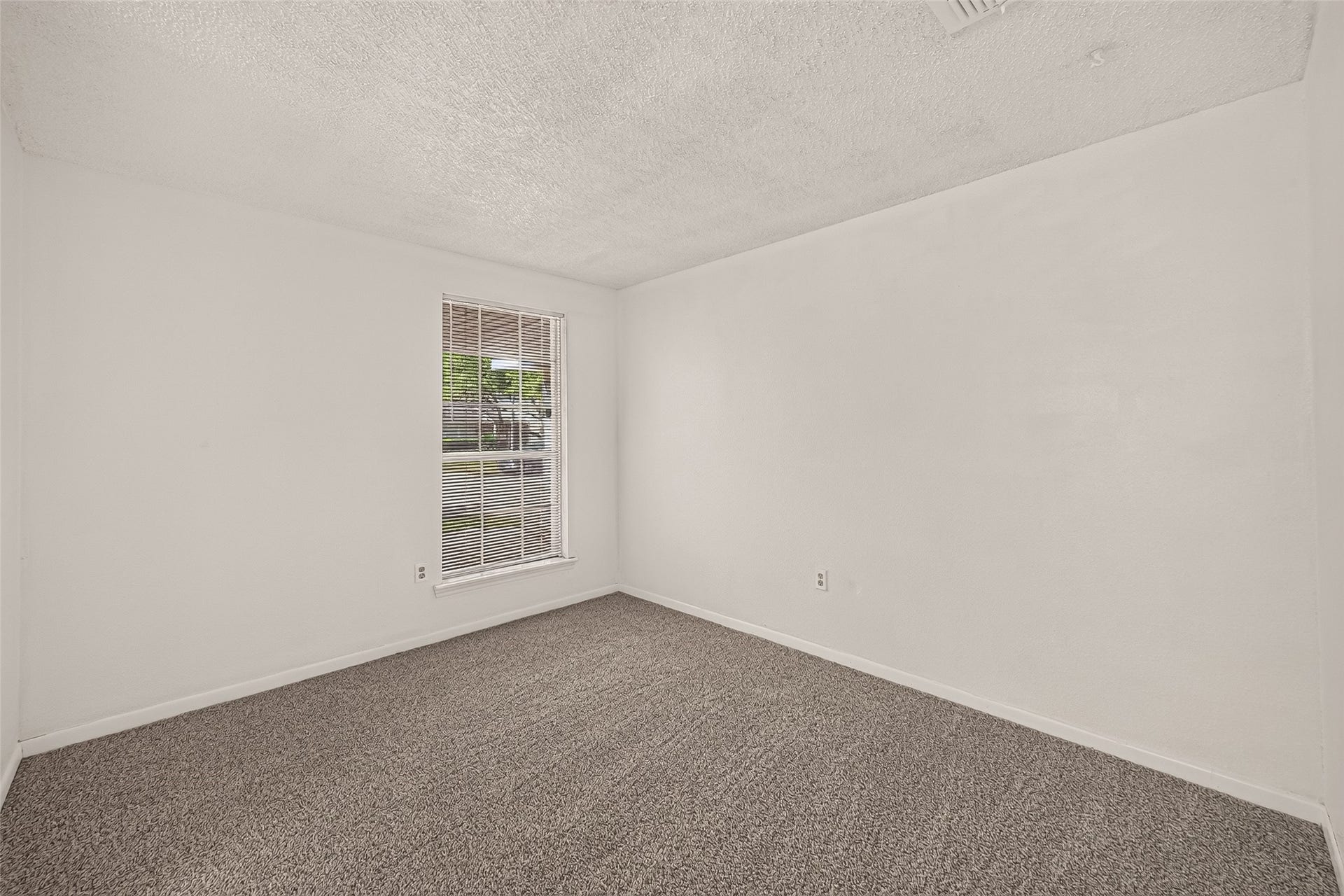 1910 Blindlake Drive, Houston, TX 77084 1910 Blindlake Drive, Houston, TX 77084