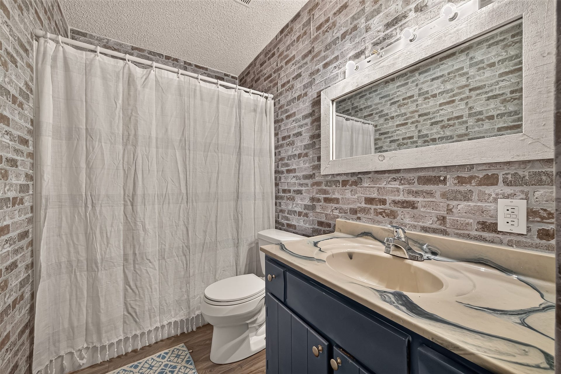 1910 Blindlake Drive, Houston, TX 77084 1910 Blindlake Drive, Houston, TX 77084