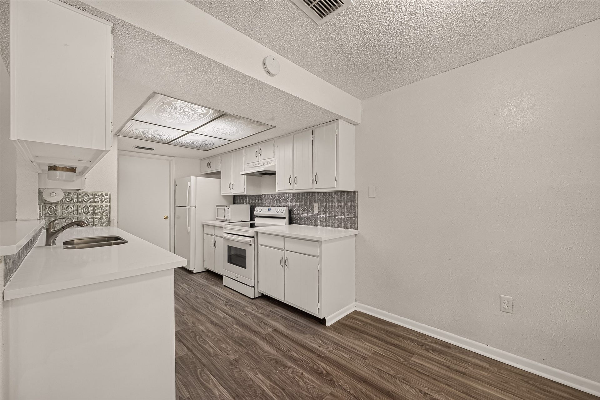 1910 Blindlake Drive, Houston, TX 77084 1910 Blindlake Drive, Houston, TX 77084