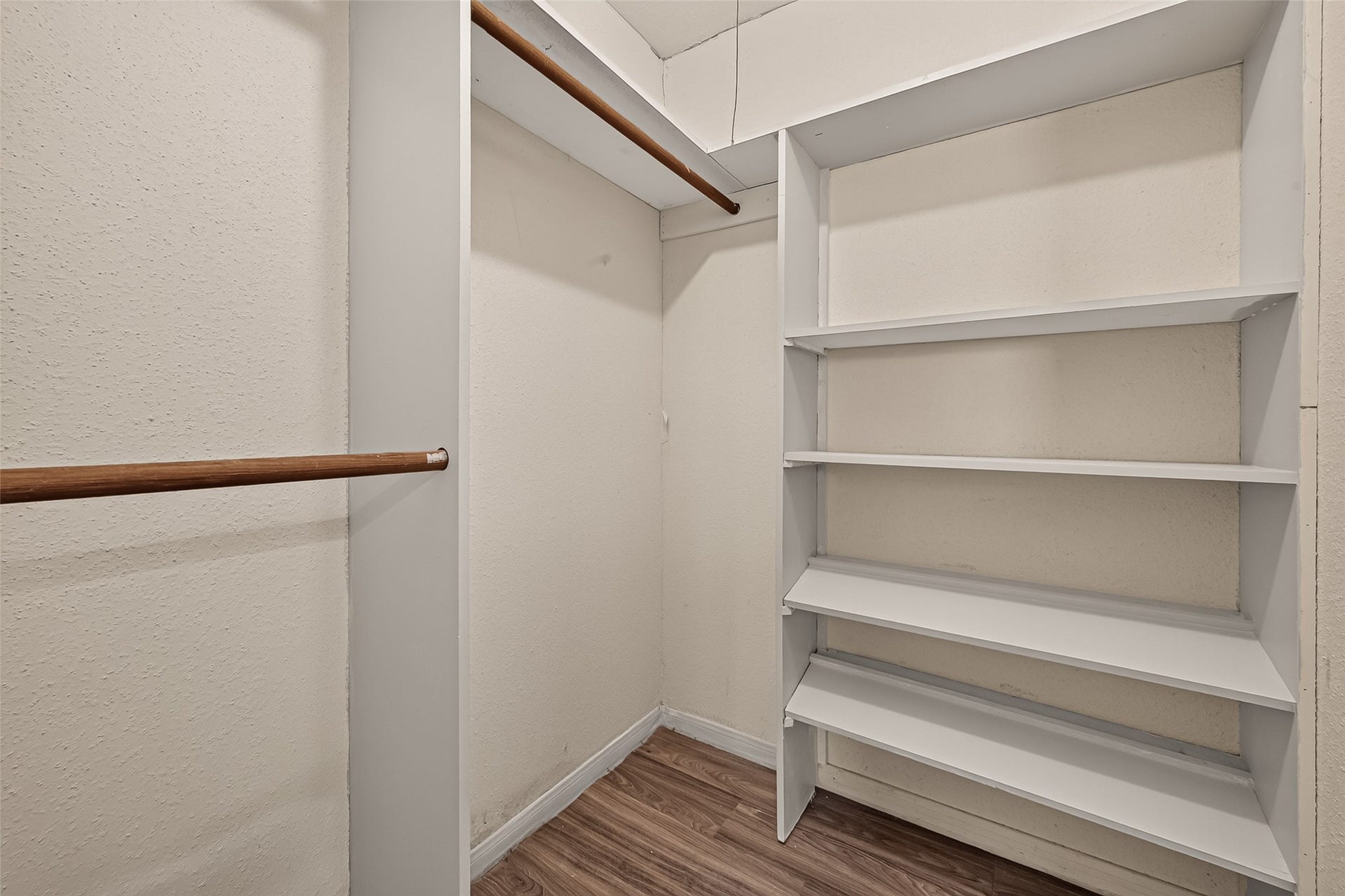 1910 Blindlake Drive, Houston, TX 77084 Primary Closet 2