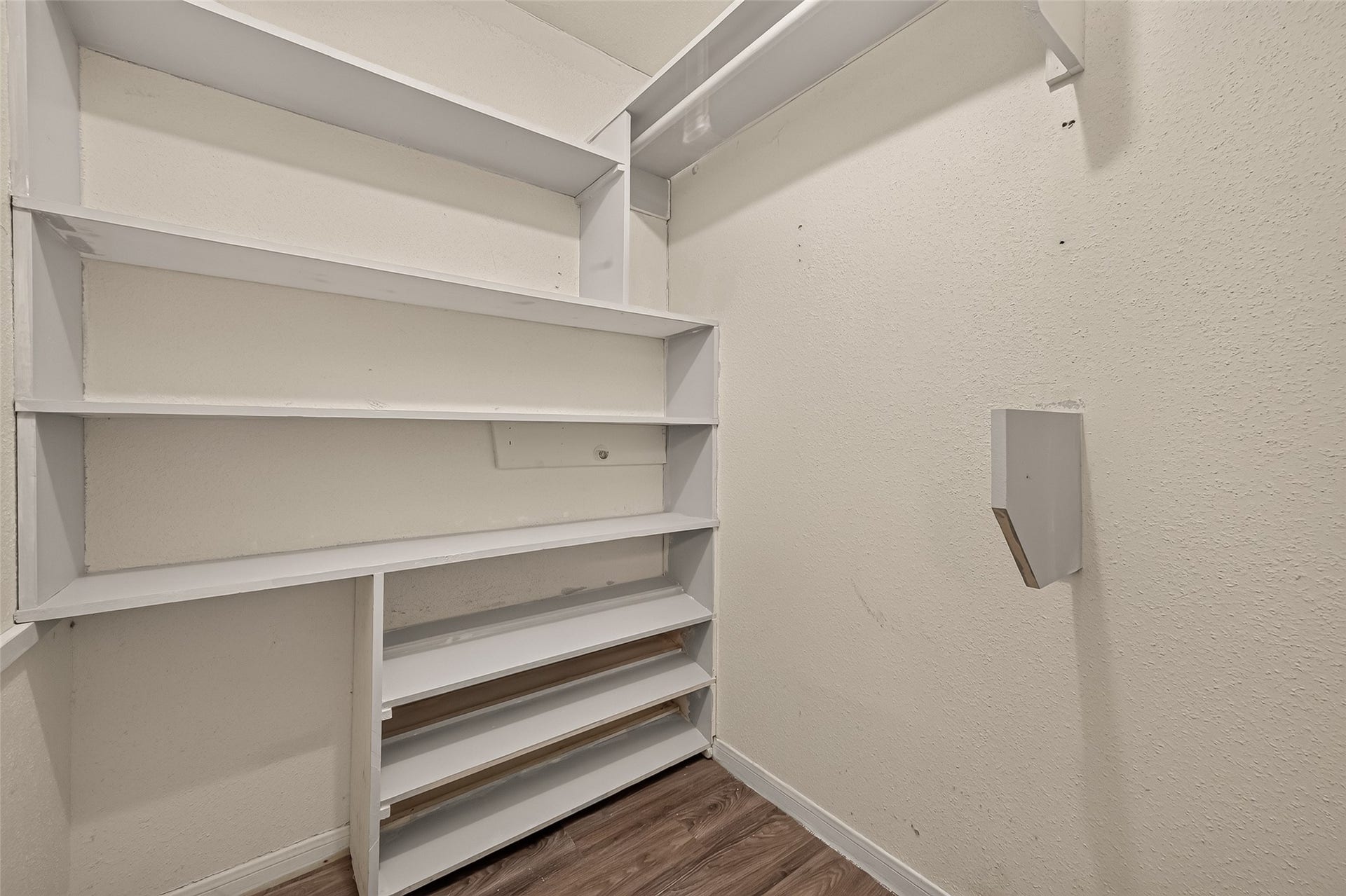 1910 Blindlake Drive, Houston, TX 77084 Primary Closet 1