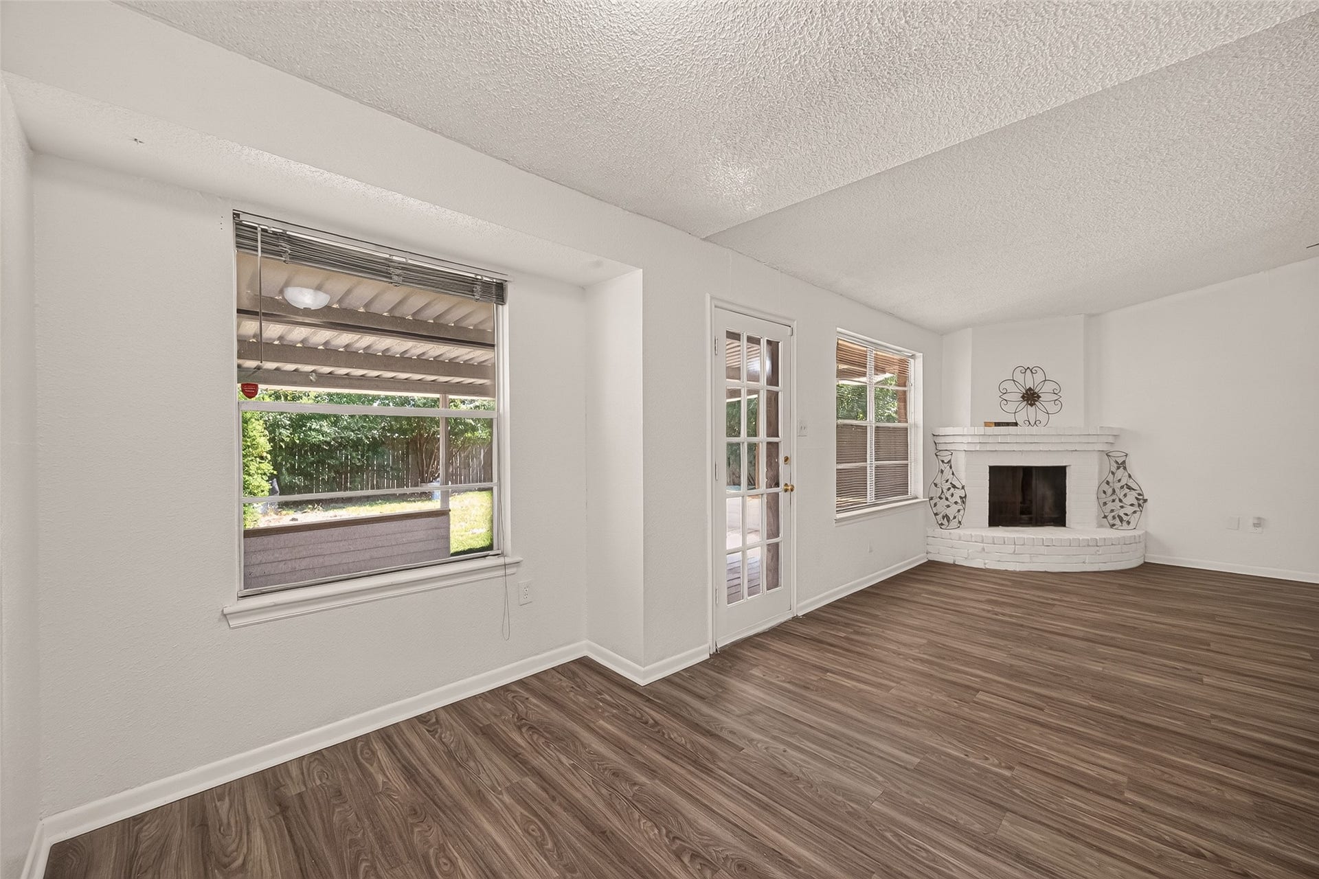 1910 Blindlake Drive, Houston, TX 77084 1910 Blindlake Drive, Houston, TX 77084