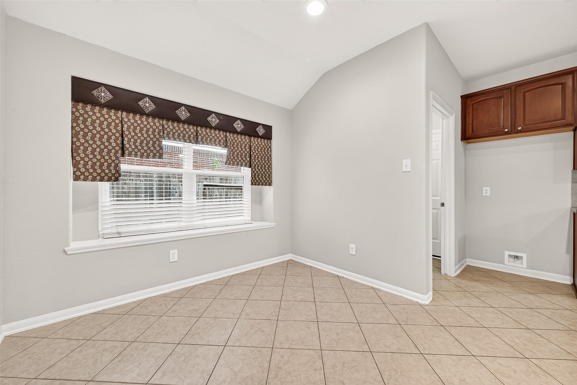 7519 TRAIL HOLLOW, Missouri City, TX 77459 7519 TRAIL HOLLOW, Missouri City, TX 77459