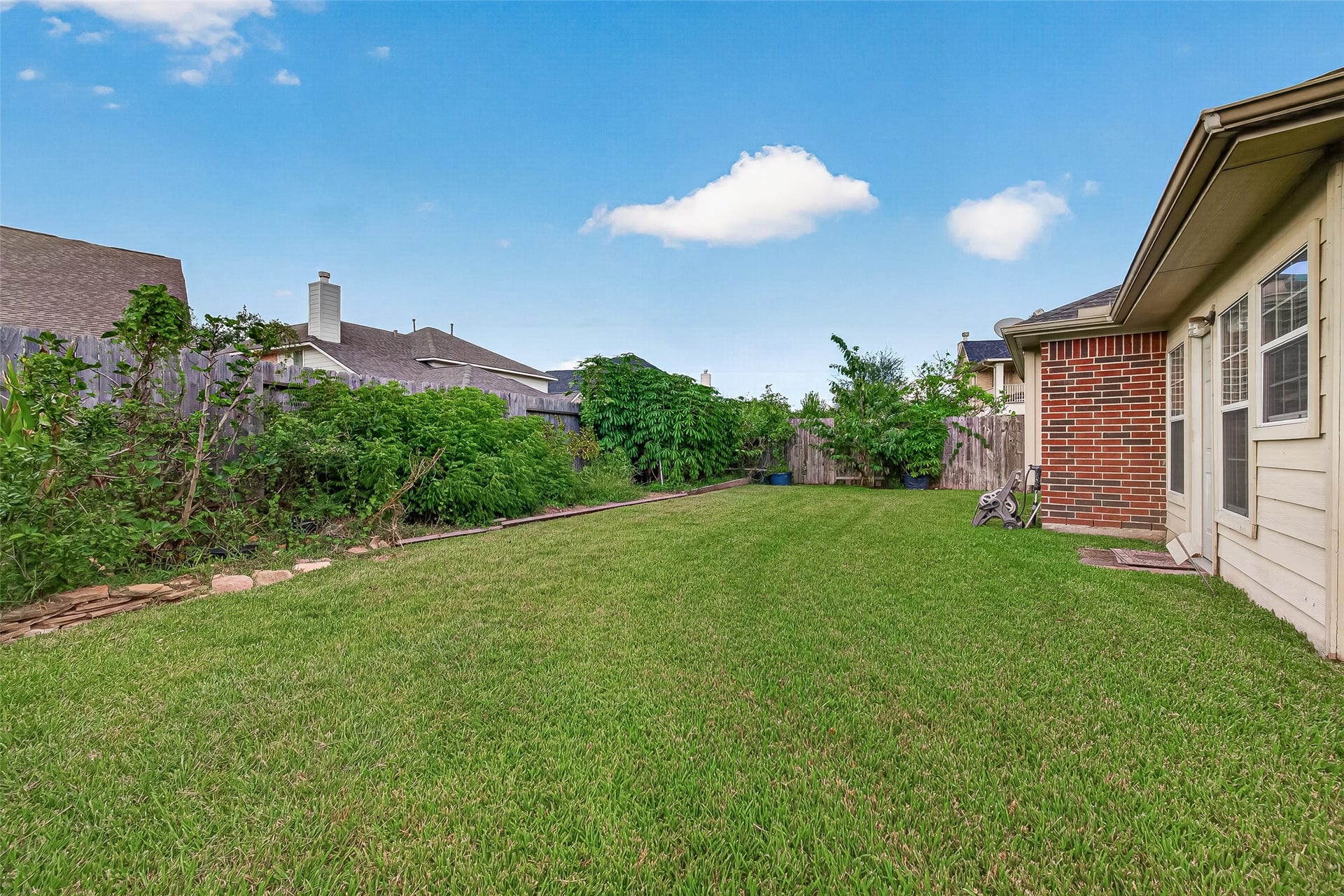 7519 TRAIL HOLLOW, Missouri City, TX 77459 7519 TRAIL HOLLOW, Missouri City, TX 77459
