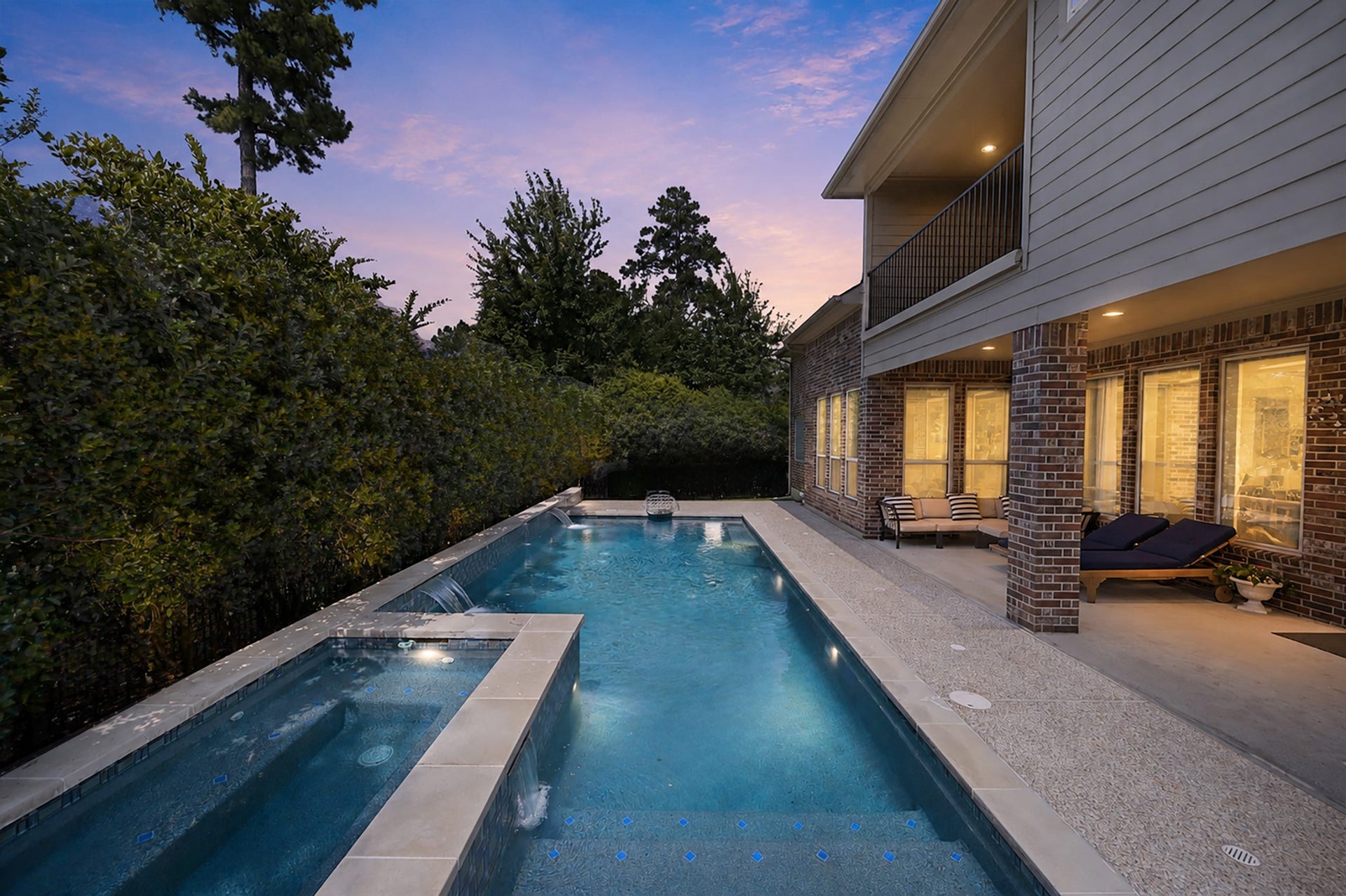 90 Player Oaks Place, The Woodlands, TX 77382