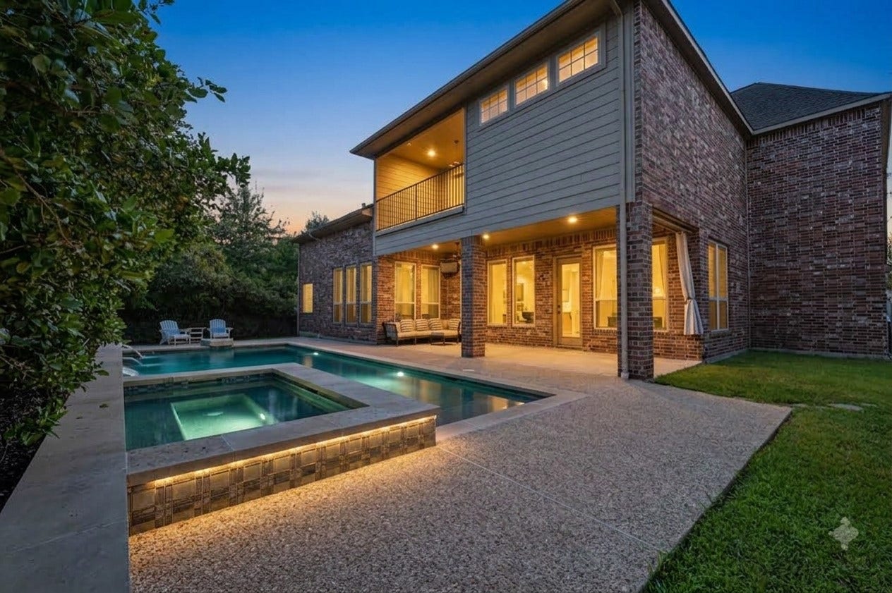 90 Player Oaks Place, The Woodlands, TX 77382
