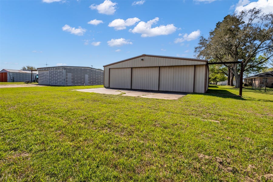 Property photo for 32134 Robin Lane, Waller, TX