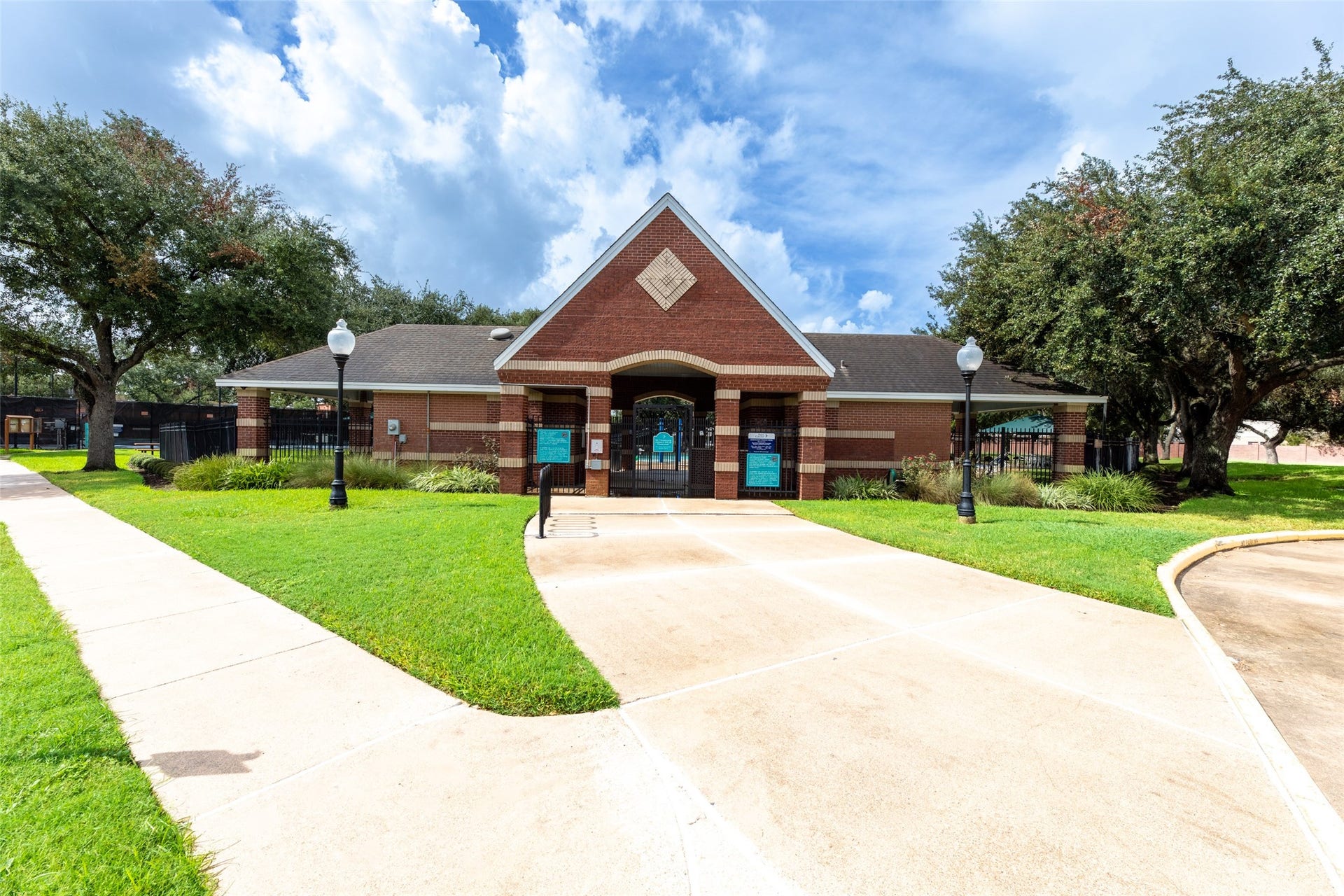 1238 Manchester Circle, Missouri City, TX 77459 1238 Manchester Circle, Missouri City, TX 77459