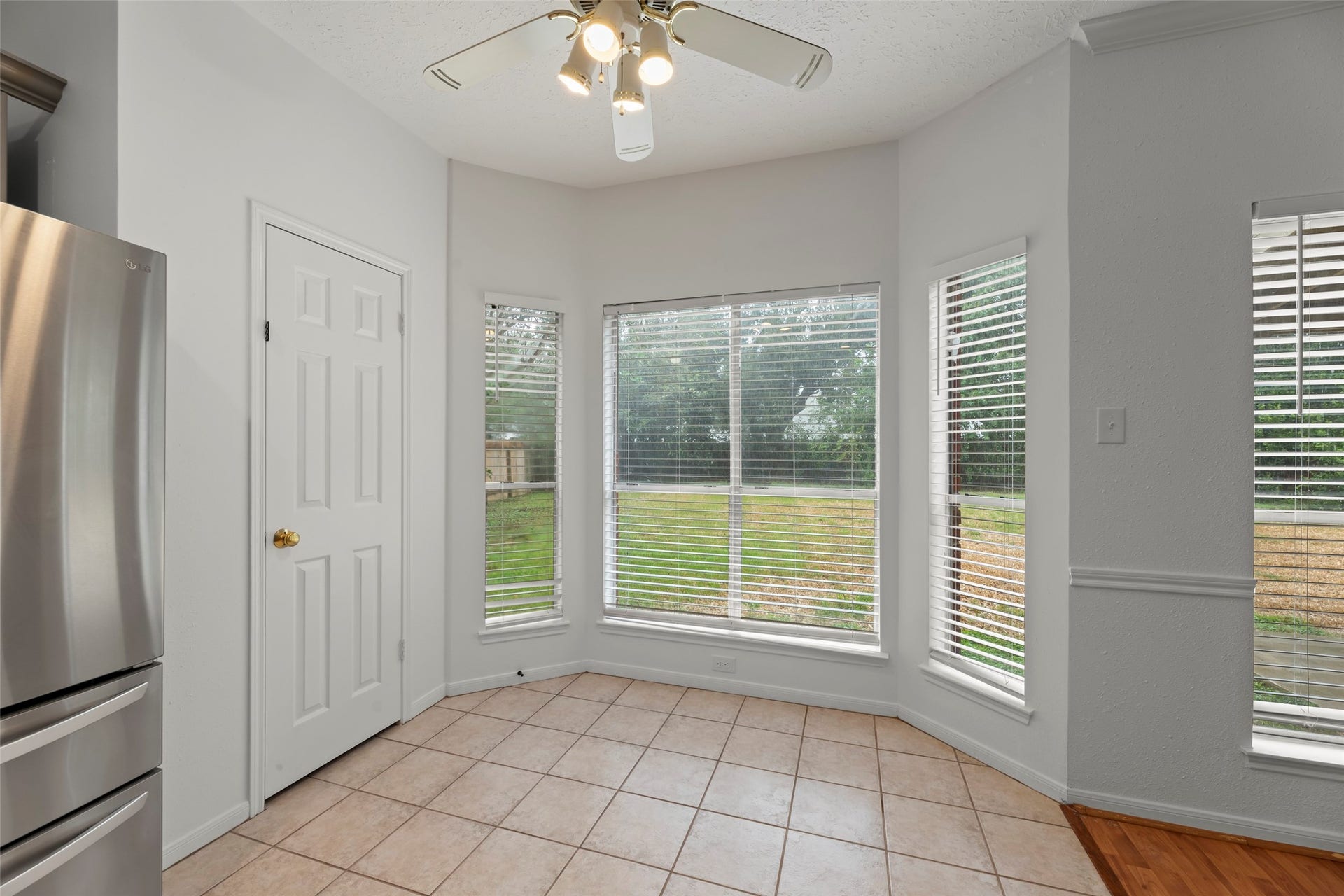 1238 Manchester Circle, Missouri City, TX 77459 1238 Manchester Circle, Missouri City, TX 77459