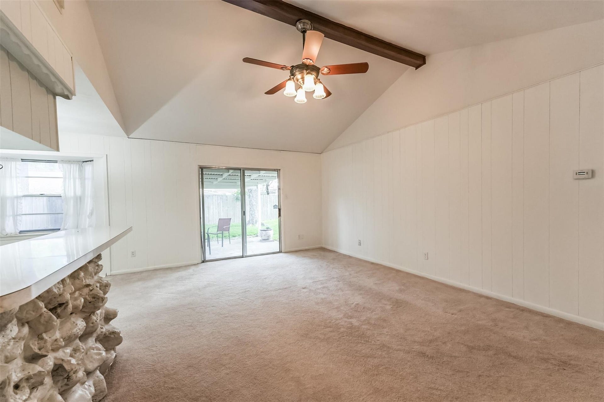 11531 Kirkmeadow Drive, Houston, TX 77089 Livingroom