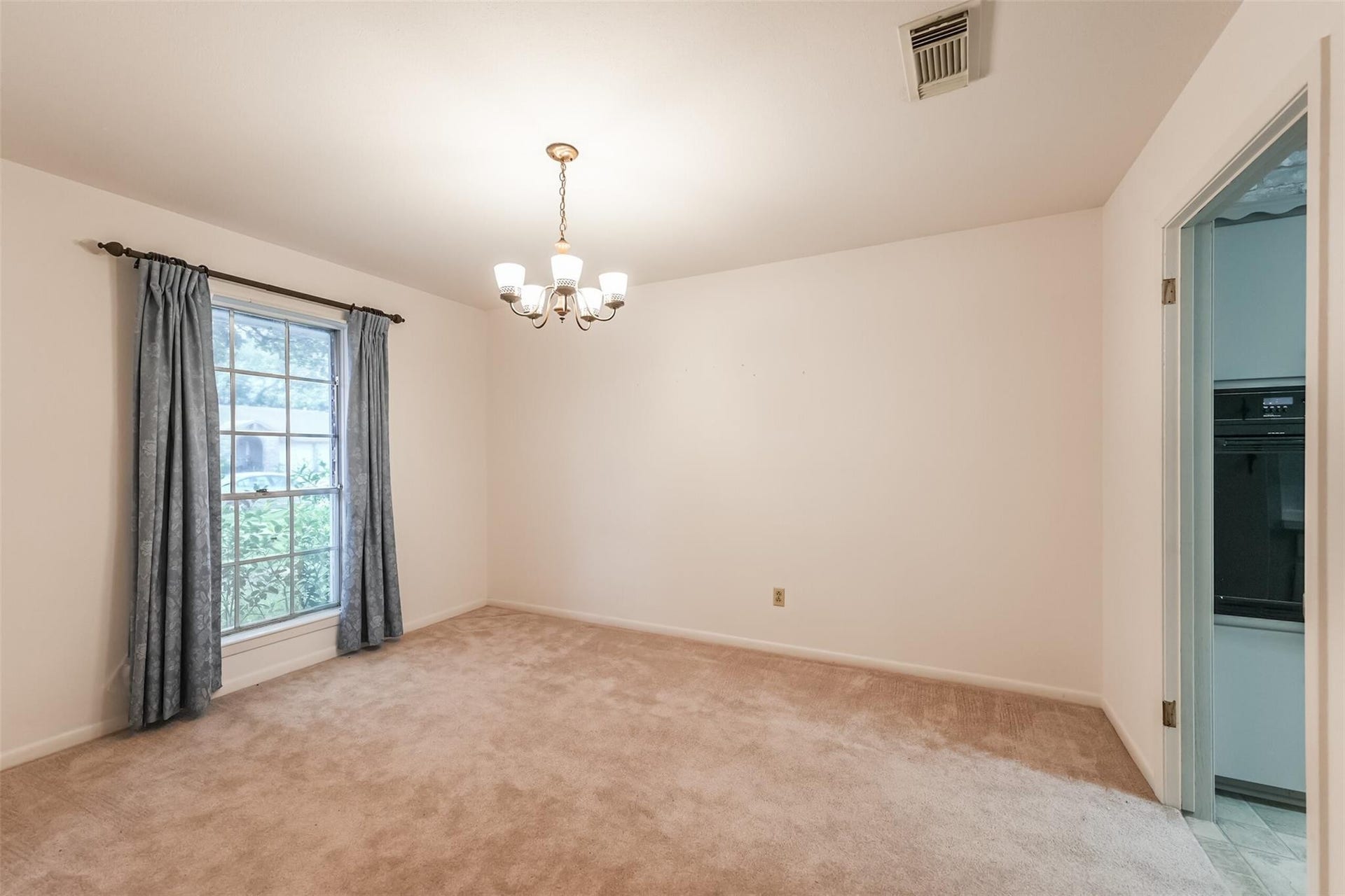 11531 Kirkmeadow Drive, Houston, TX 77089 Dining Room