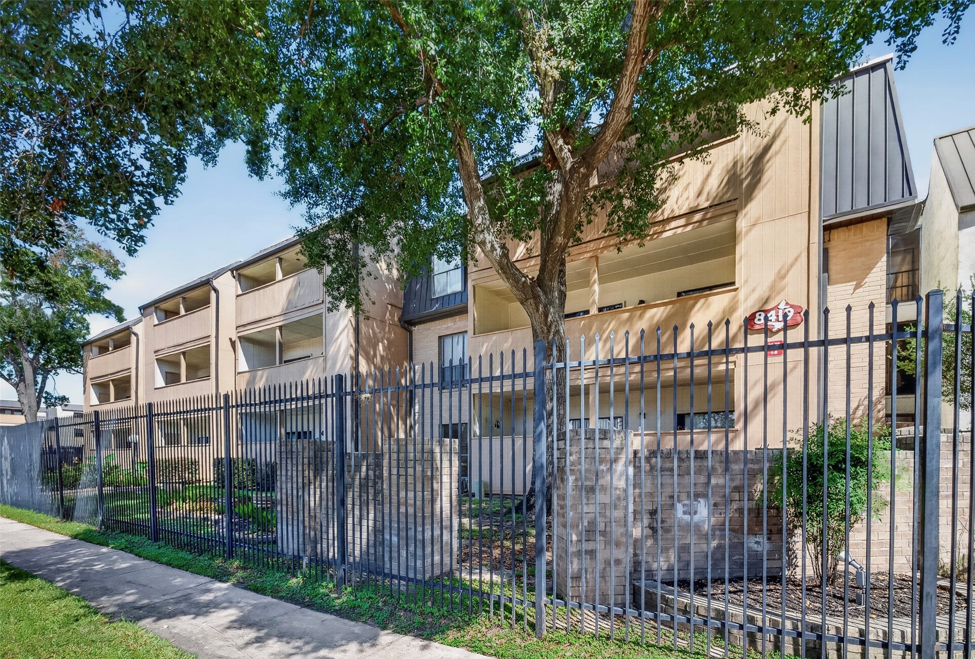 8419 Hearth Drive, #3, Houston, TX 77054 8419 Hearth Drive, #3, Houston, TX 77054