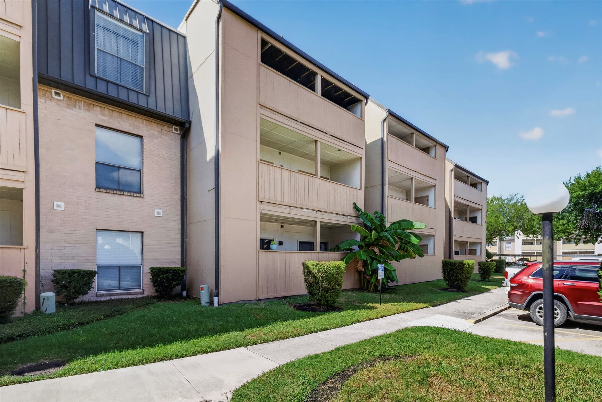 8419 Hearth Drive, #3, Houston, TX 77054 8419 Hearth Drive, #3, Houston, TX 77054