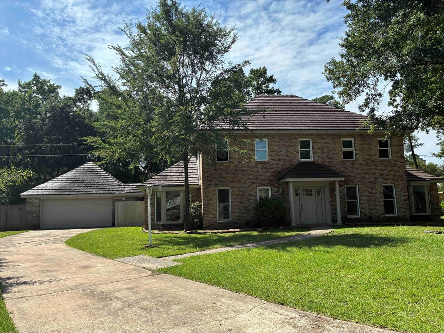 Property photo for 17402 Anvil Court, Houston, TX
