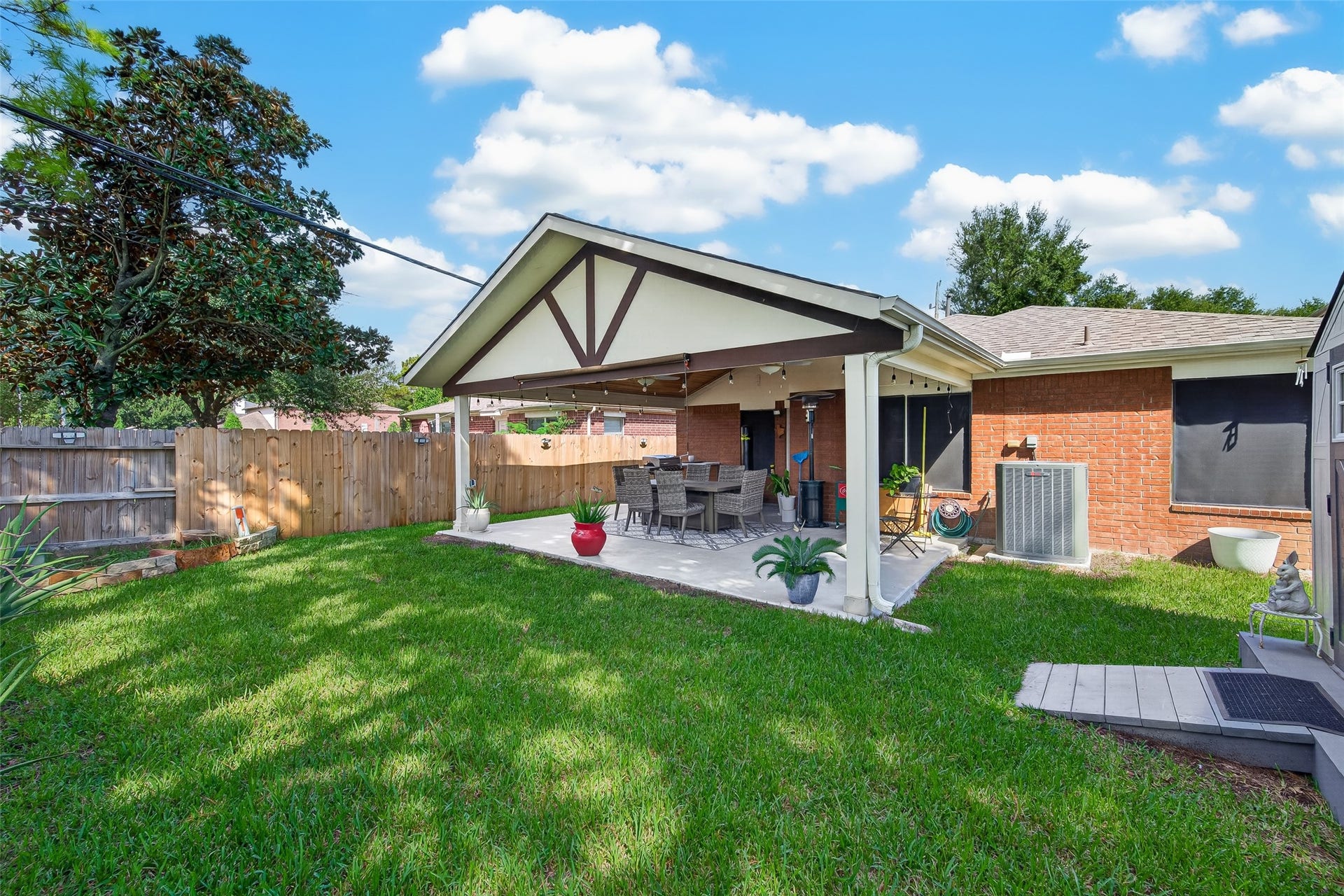10219 Sulphur Stream Drive, Houston, TX 77095 10219 Sulphur Stream Drive, Houston, TX 77095