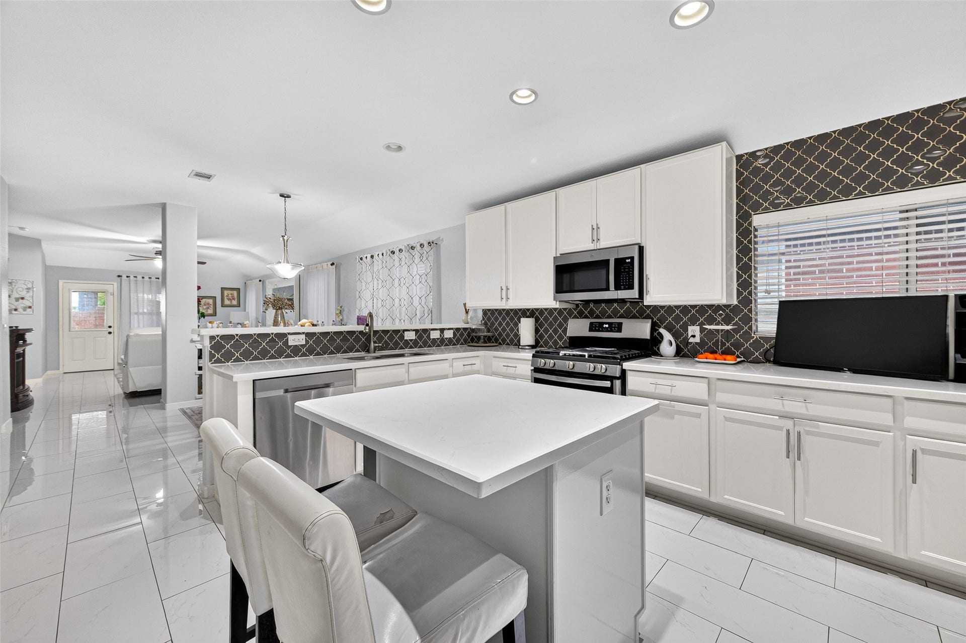 10219 Sulphur Stream Drive, Houston, TX 77095 10219 Sulphur Stream Drive, Houston, TX 77095