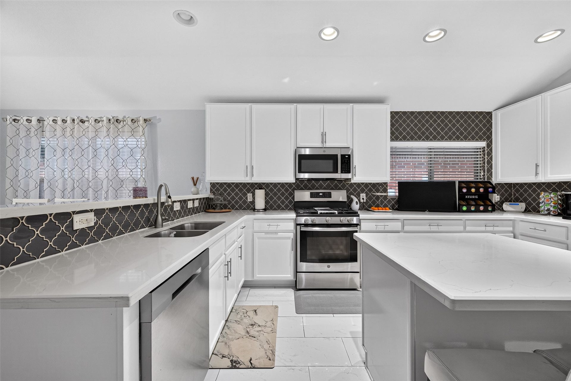 10219 Sulphur Stream Drive, Houston, TX 77095 10219 Sulphur Stream Drive, Houston, TX 77095