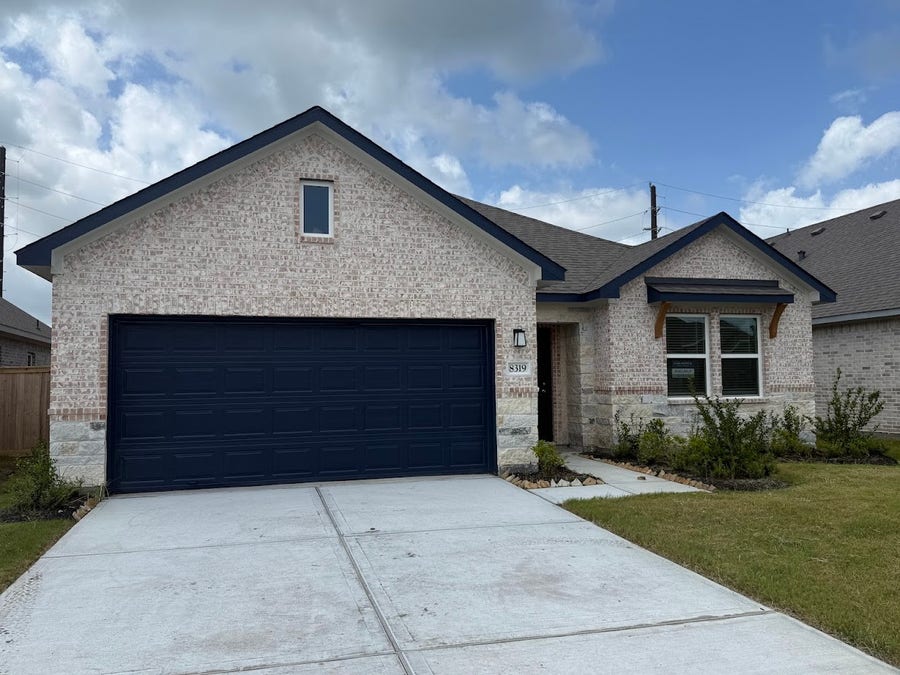 Property photo for 8319 Amber Summit, Angleton, TX