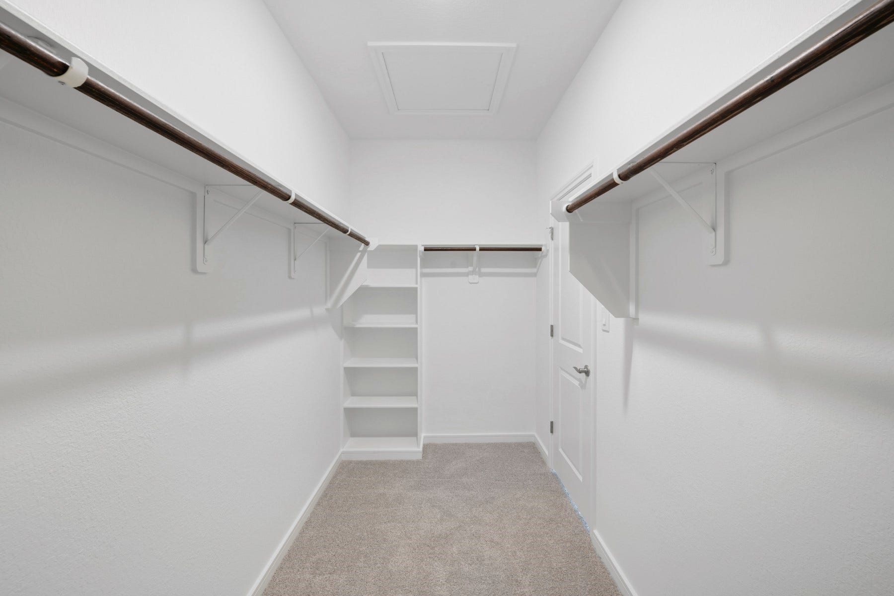 Primary walk-in closet (*Photo not of actual home and used for illustration purposes only.)