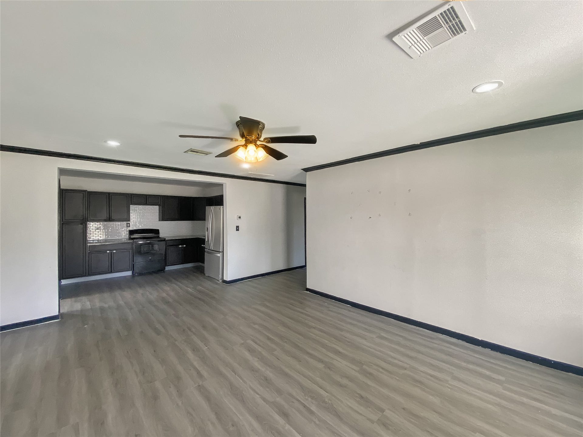1201 Fm-517, Dickinson, TX 77539 1201 Fm-517, Dickinson, TX 77539
