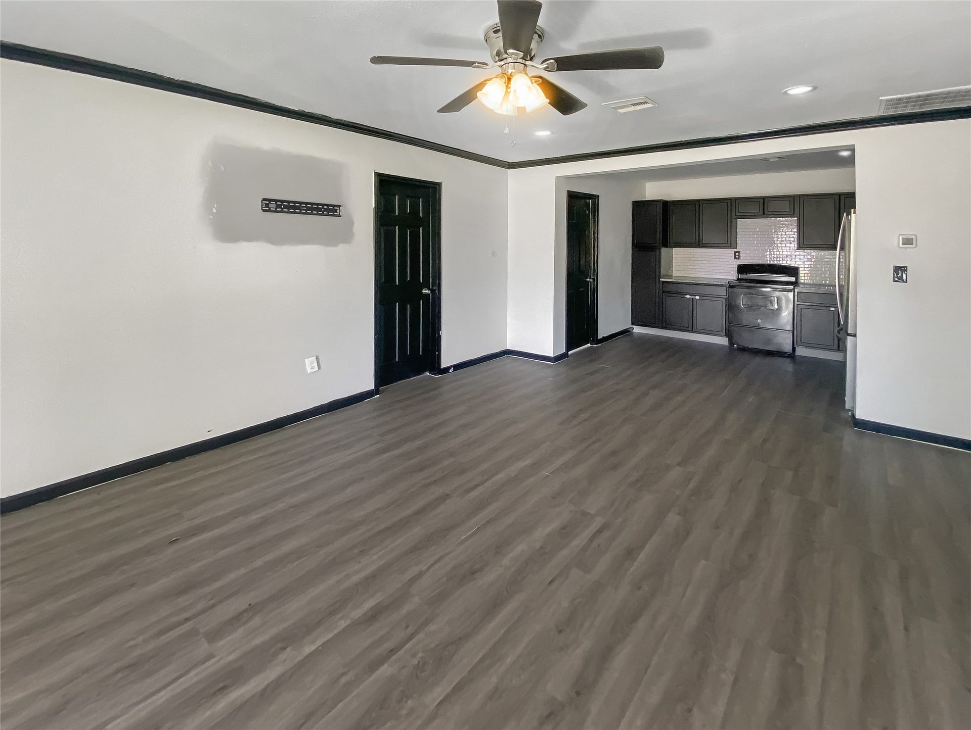 1201 Fm-517, Dickinson, TX 77539 1201 Fm-517, Dickinson, TX 77539