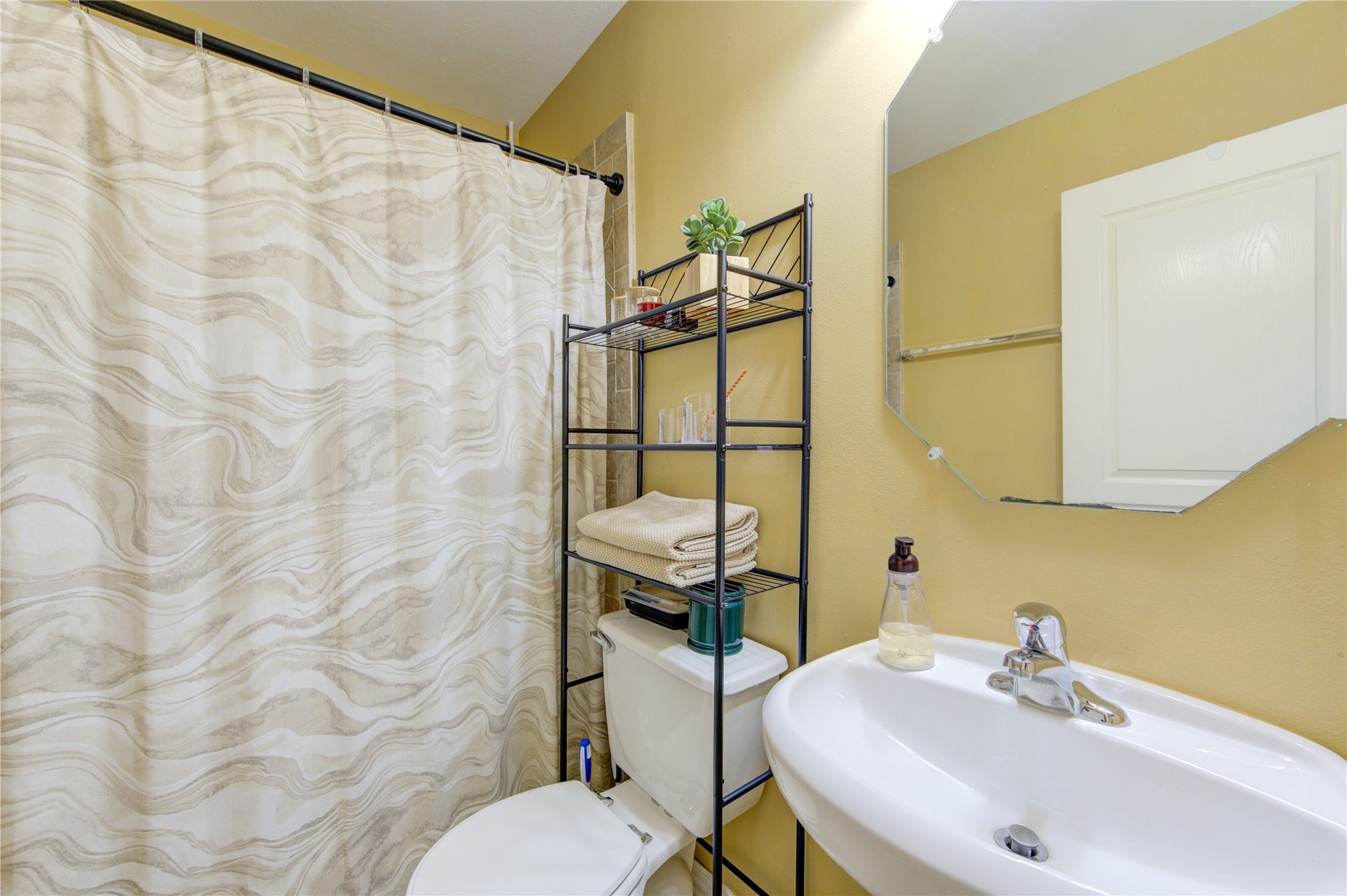 14206 Ayers Rock Road, Sugar Land, TX 77498 14206 Ayers Rock Road, Sugar Land, TX 77498