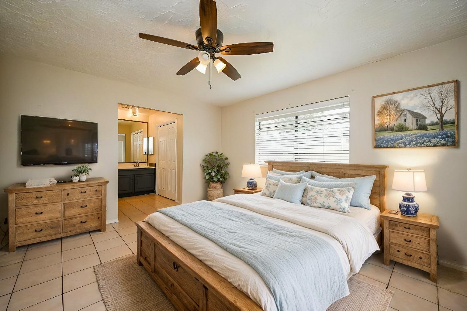 7407 W Fuqua Drive, Houston, TX 77489 Virtually staged primary bedroom
