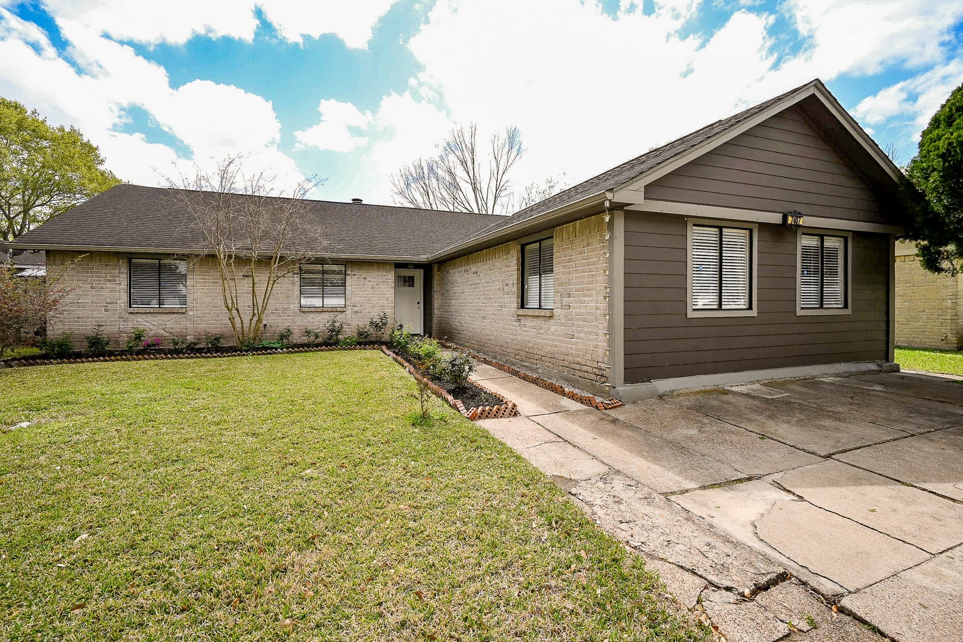7407 W Fuqua Drive, Houston, TX 77489 7407 W Fuqua Drive, Houston, TX 77489