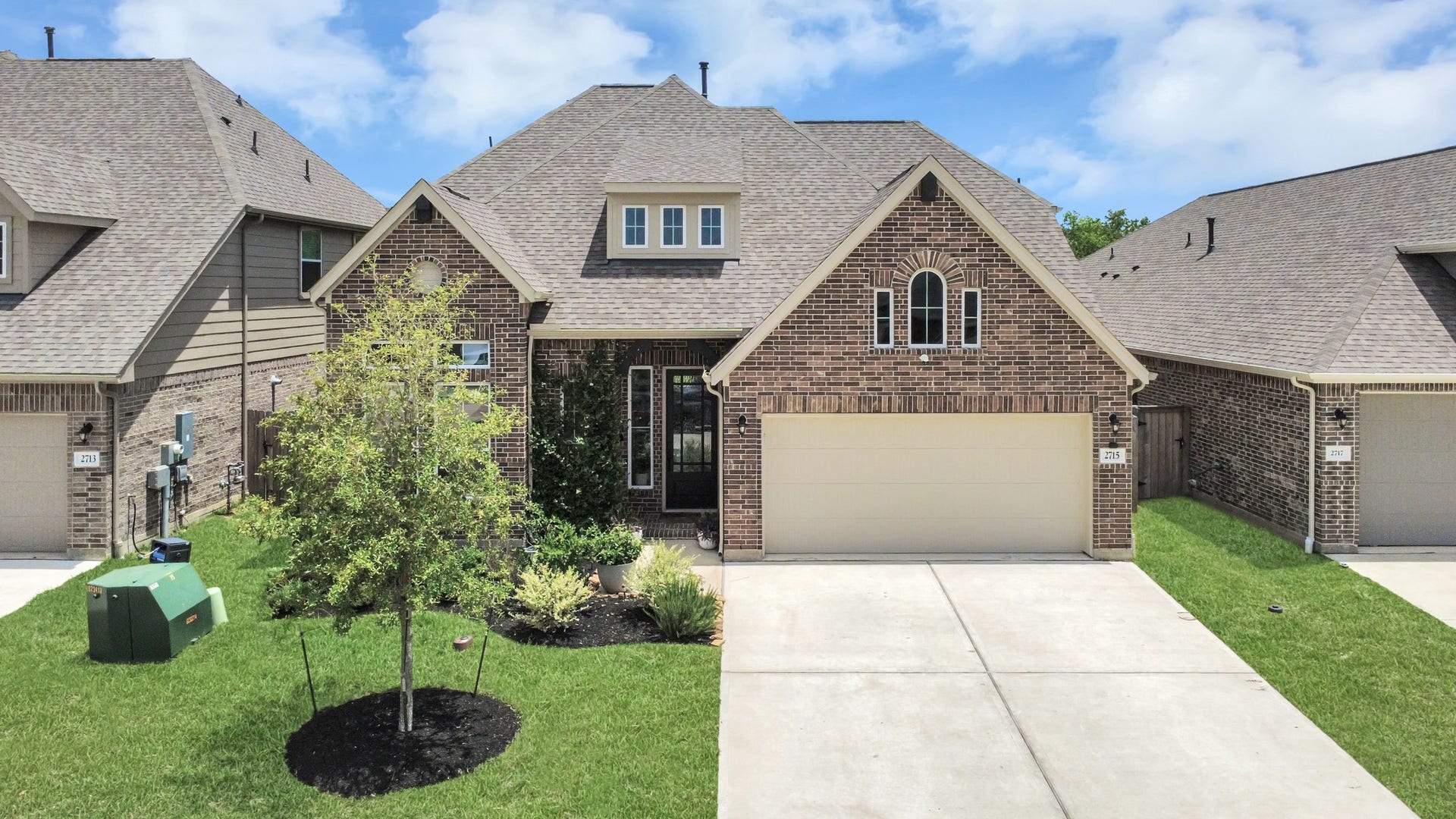 2715 Bisbee Road, League City, TX 77573 2715 Bisbee Road, League City, TX 77573