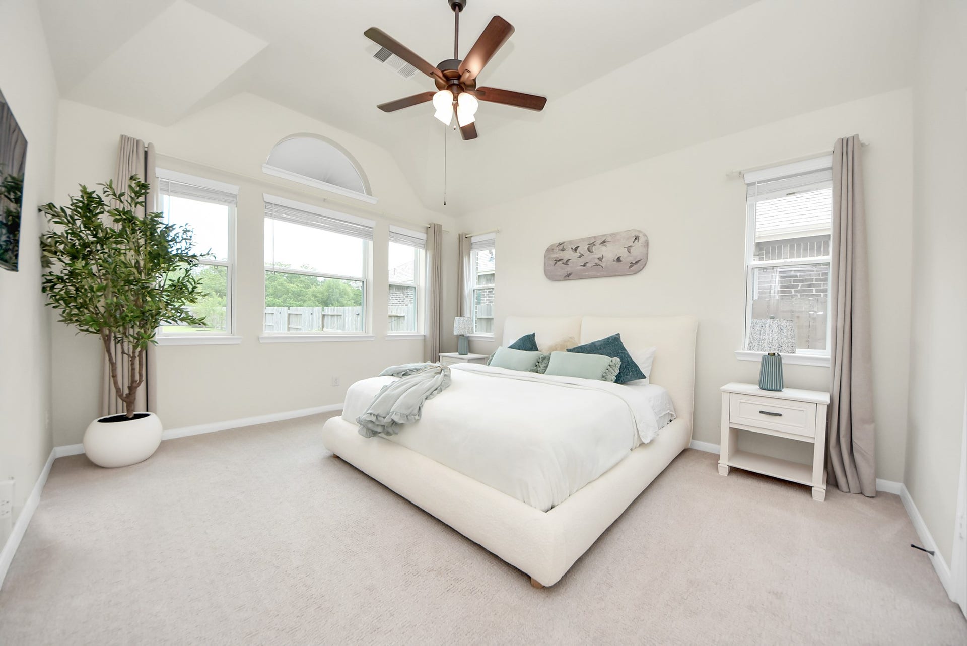 2715 Bisbee Road, League City, TX 77573 2715 Bisbee Road, League City, TX 77573