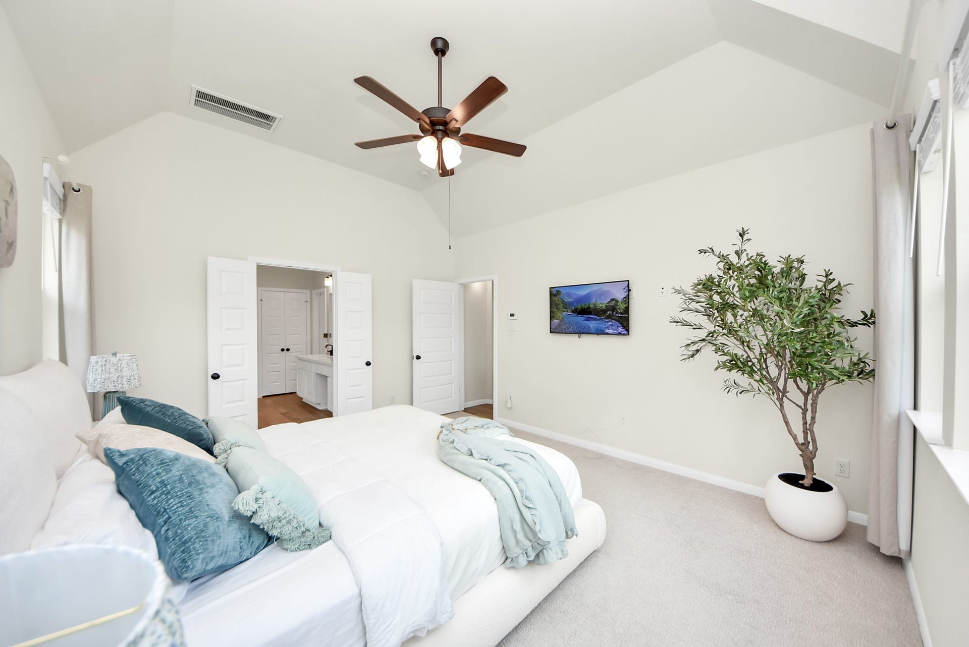2715 Bisbee Road, League City, TX 77573 2715 Bisbee Road, League City, TX 77573