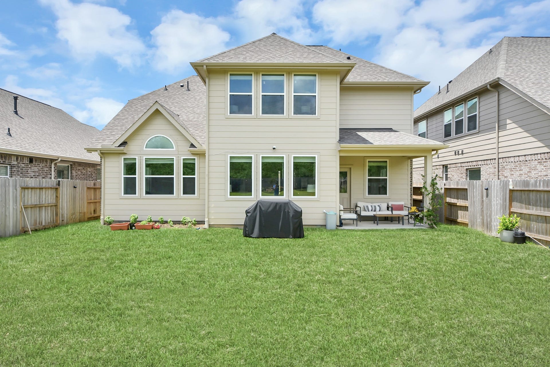 2715 Bisbee Road, League City, TX 77573 2715 Bisbee Road, League City, TX 77573