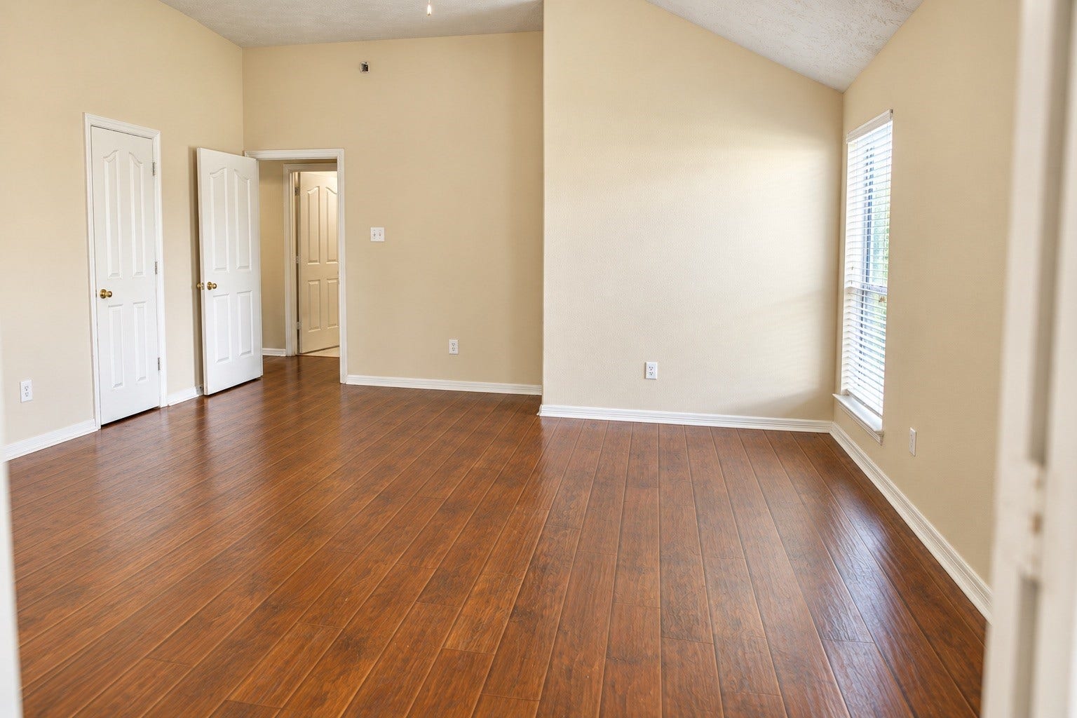 19434 Pinewood Mist Lane, Humble, TX 77346 19434 Pinewood Mist Lane, Humble, TX 77346