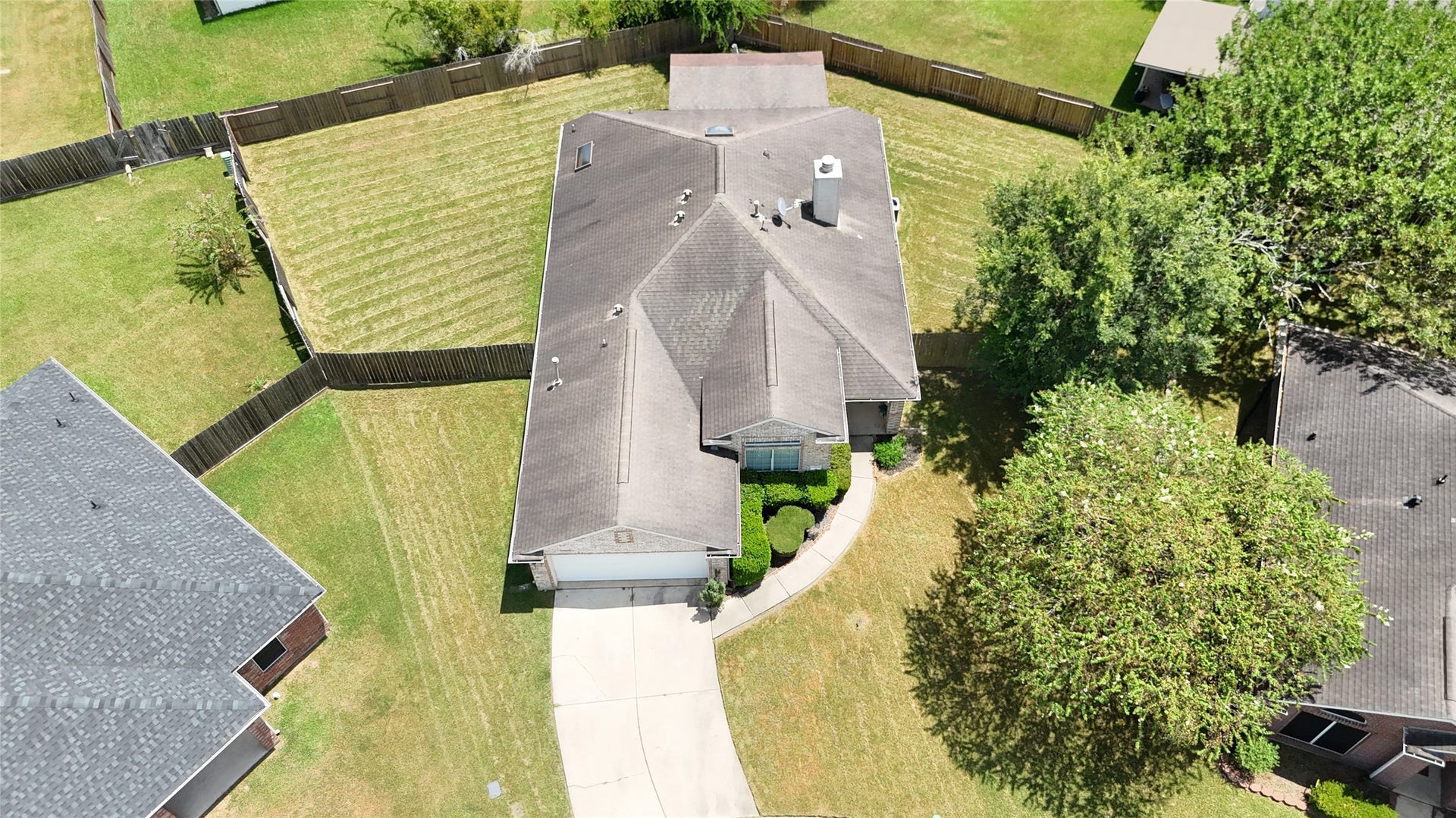 19434 Pinewood Mist Lane, Humble, TX 77346 19434 Pinewood Mist Lane, Humble, TX 77346