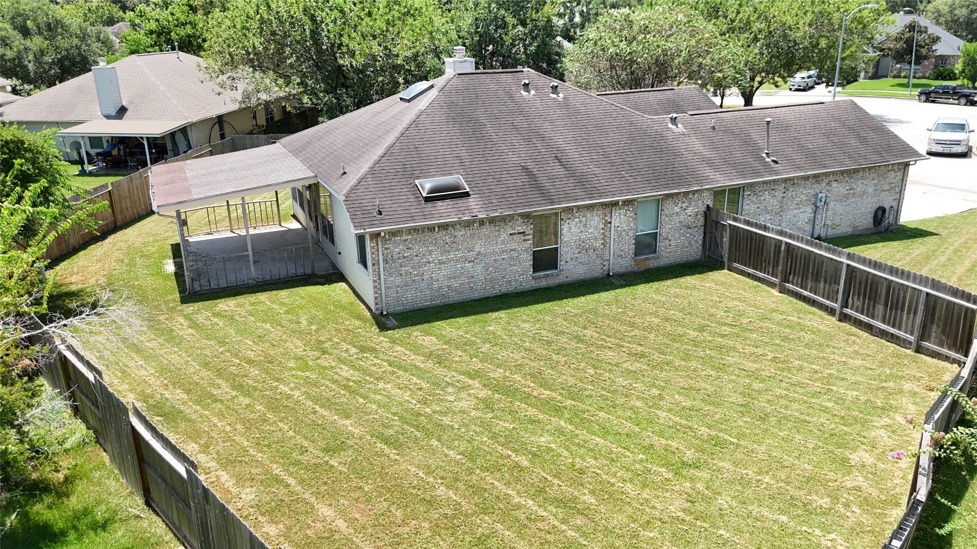 19434 Pinewood Mist Lane, Humble, TX 77346 19434 Pinewood Mist Lane, Humble, TX 77346