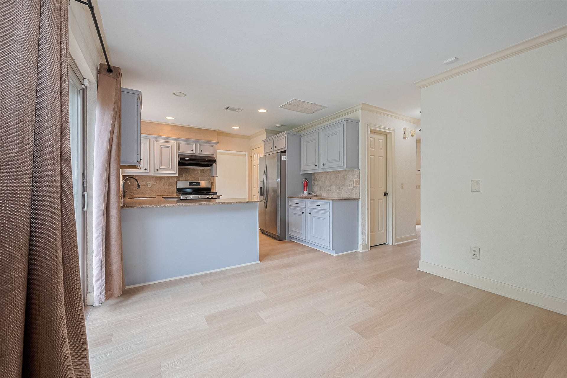 3614 Bee Bayou Lane, Sugar Land, TX 77479 3614 Bee Bayou Lane, Sugar Land, TX 77479