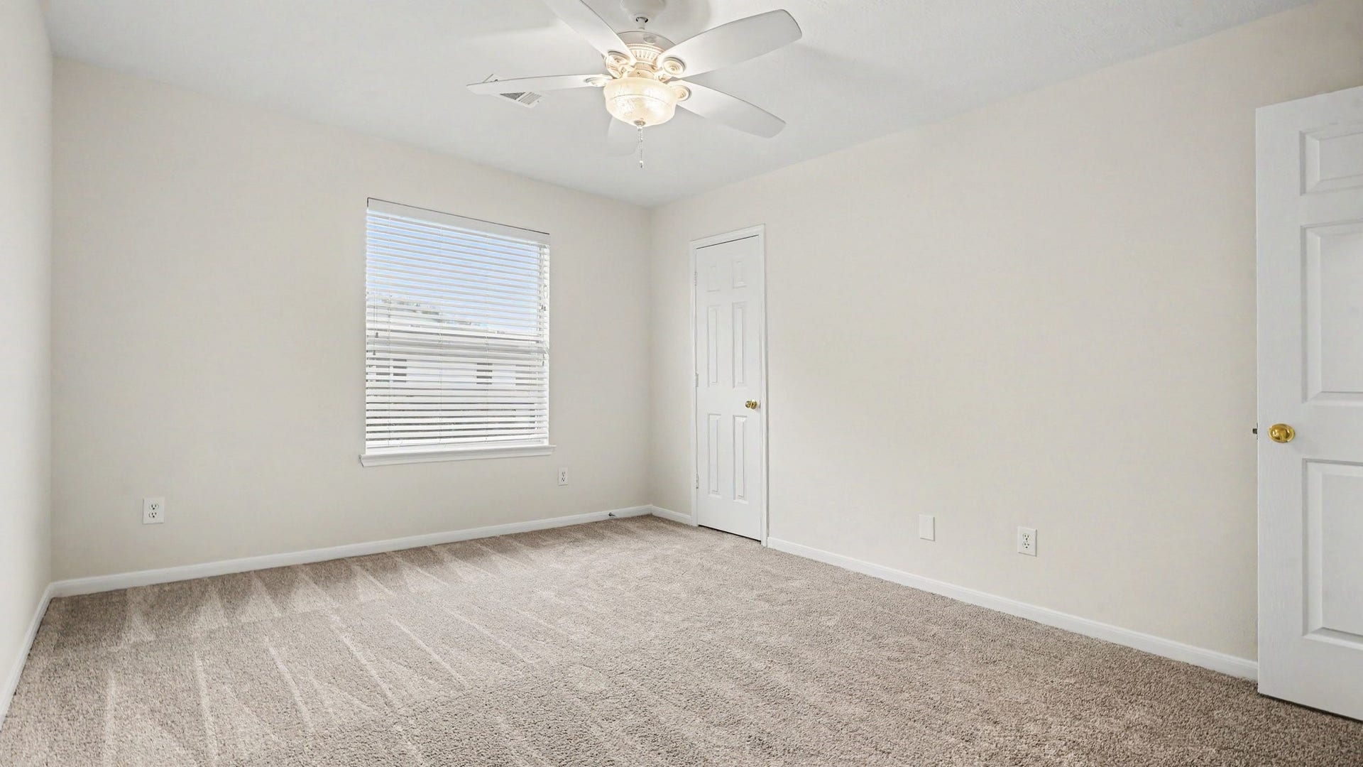 3014 Misty Isle Court, Dickinson, TX 77539 Additional bedroom