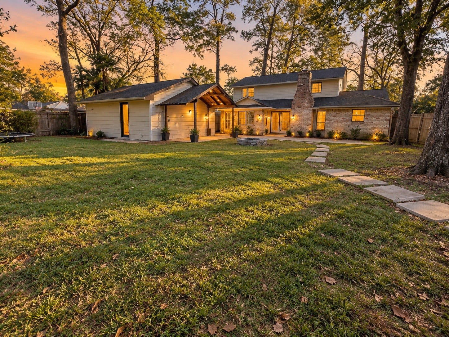 676 Ravensworth Drive, Conroe, TX 77302 676 Ravensworth Drive, Conroe, TX 77302