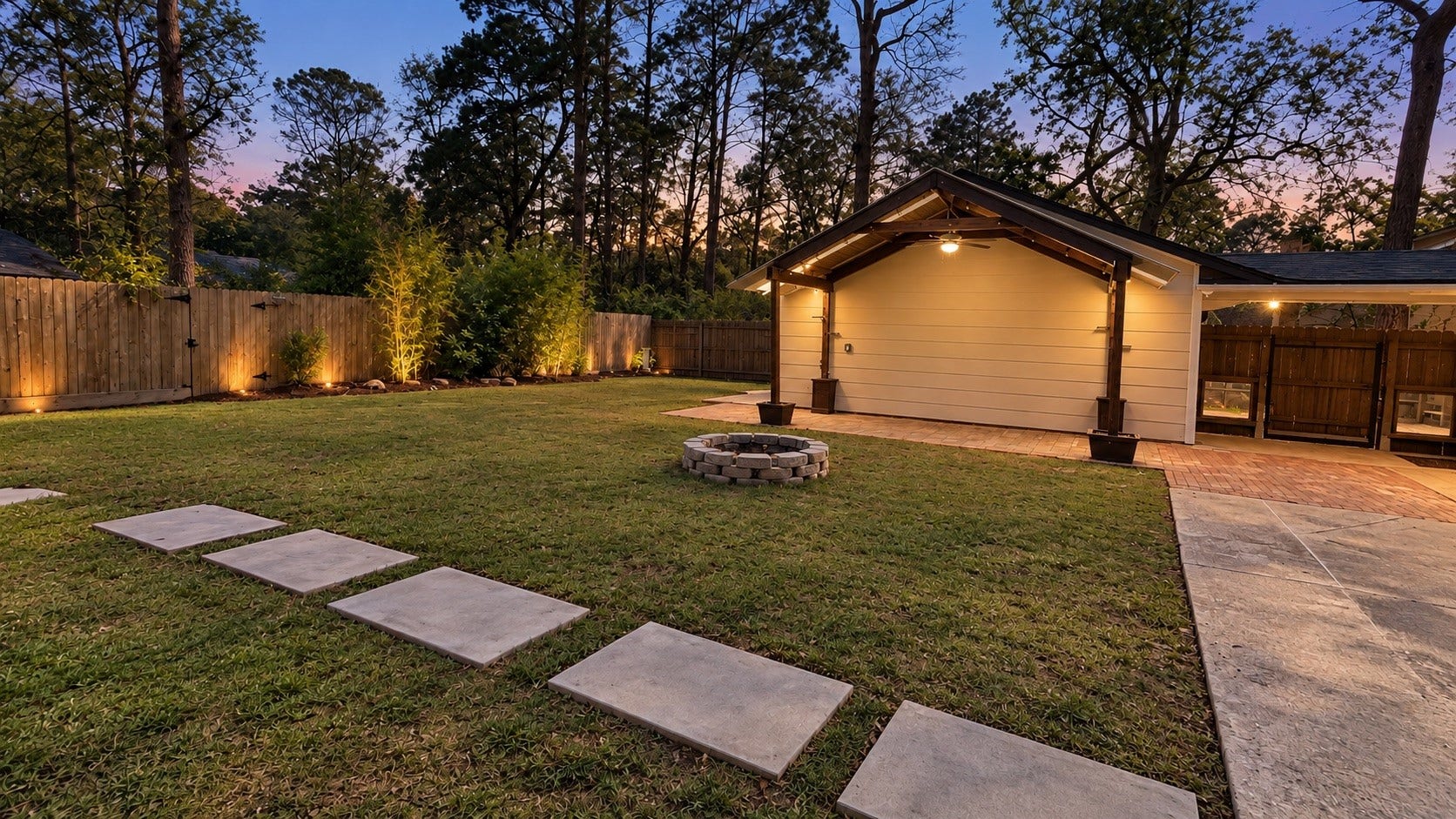 676 Ravensworth Drive, Conroe, TX 77302 676 Ravensworth Drive, Conroe, TX 77302