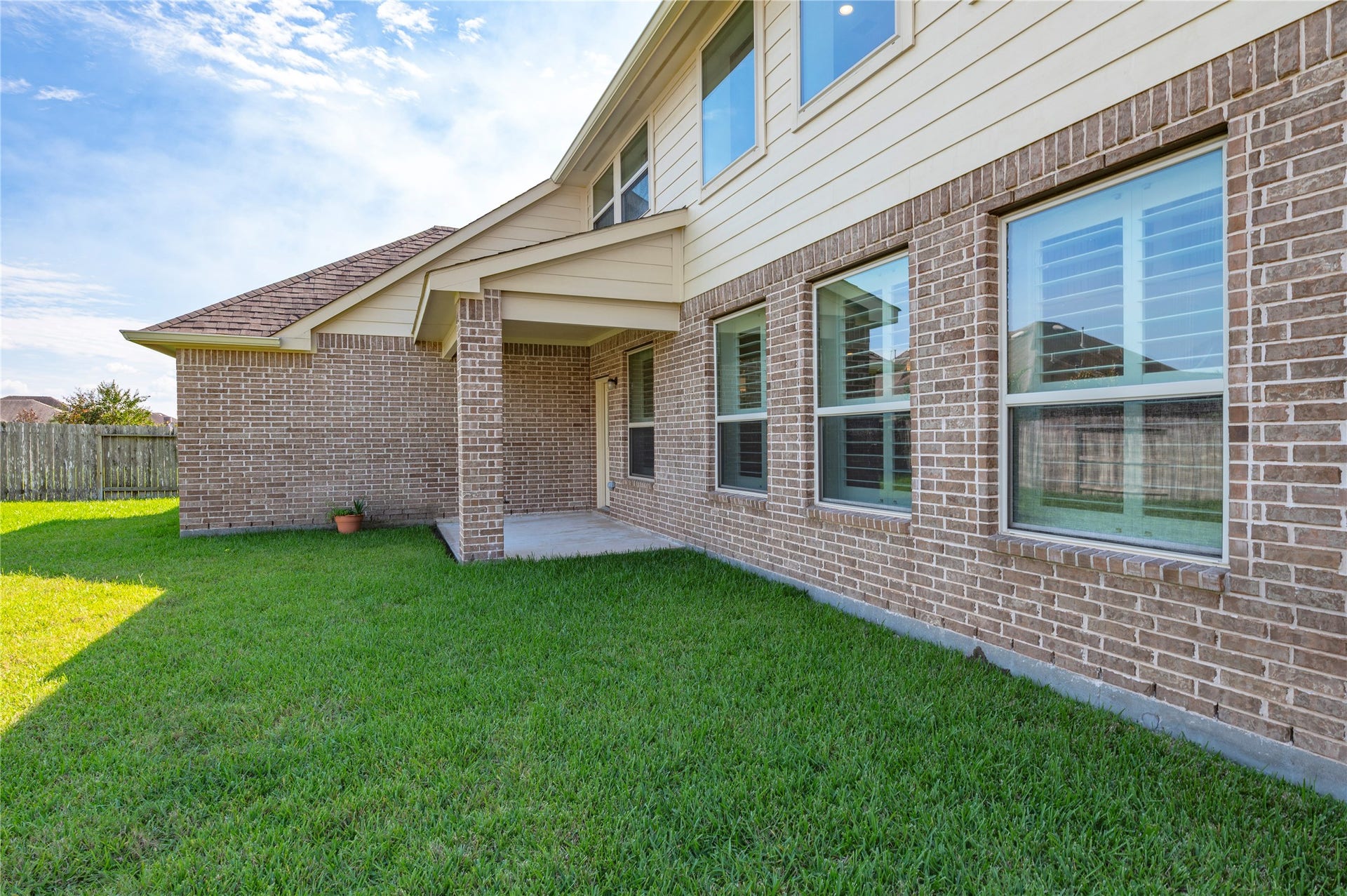 2322 Ashley Falls Lane, League City, TX 77573 Another view of the back covered patio.